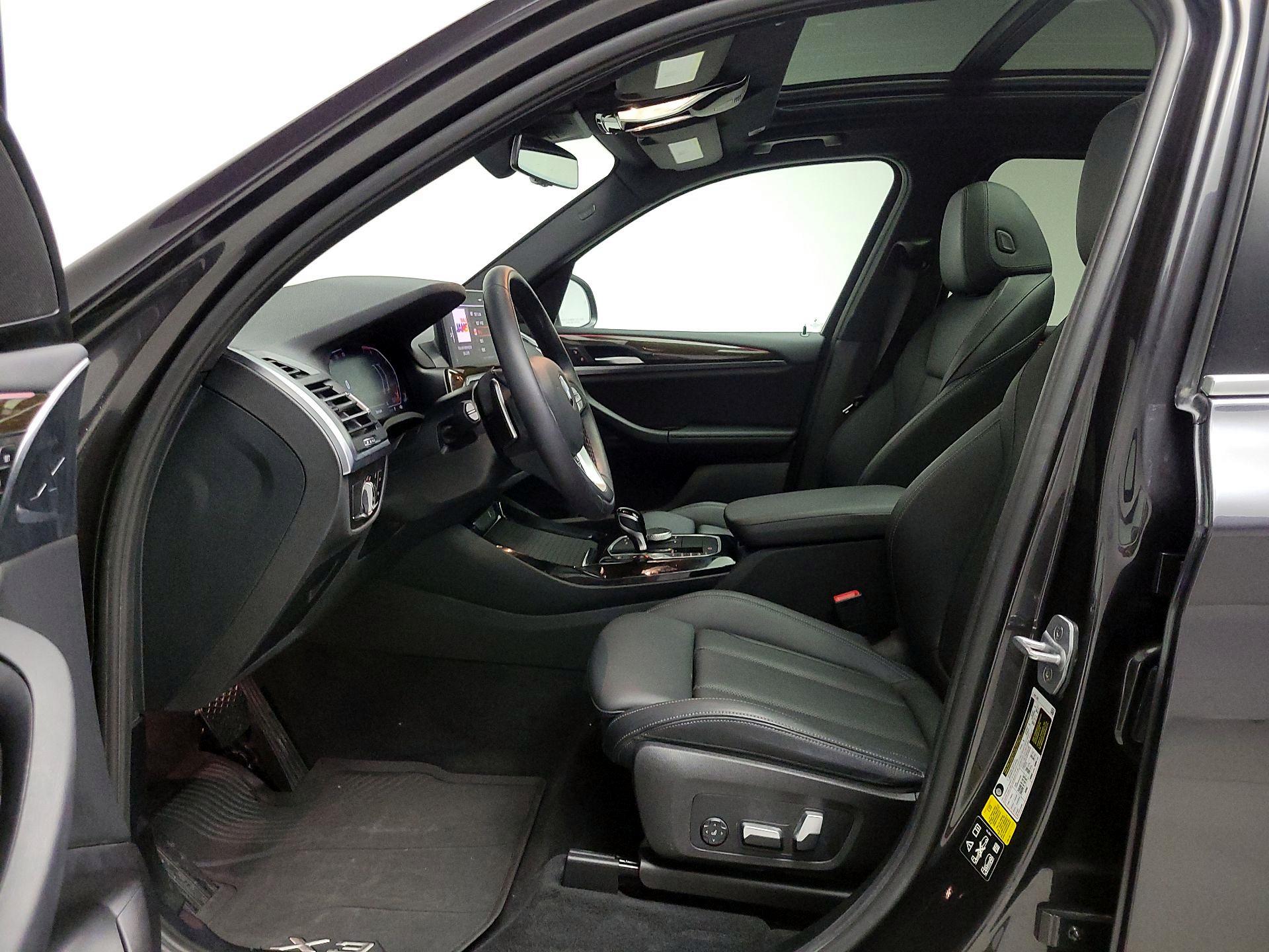 Thumbnail: 2023 BMW X3 - 11