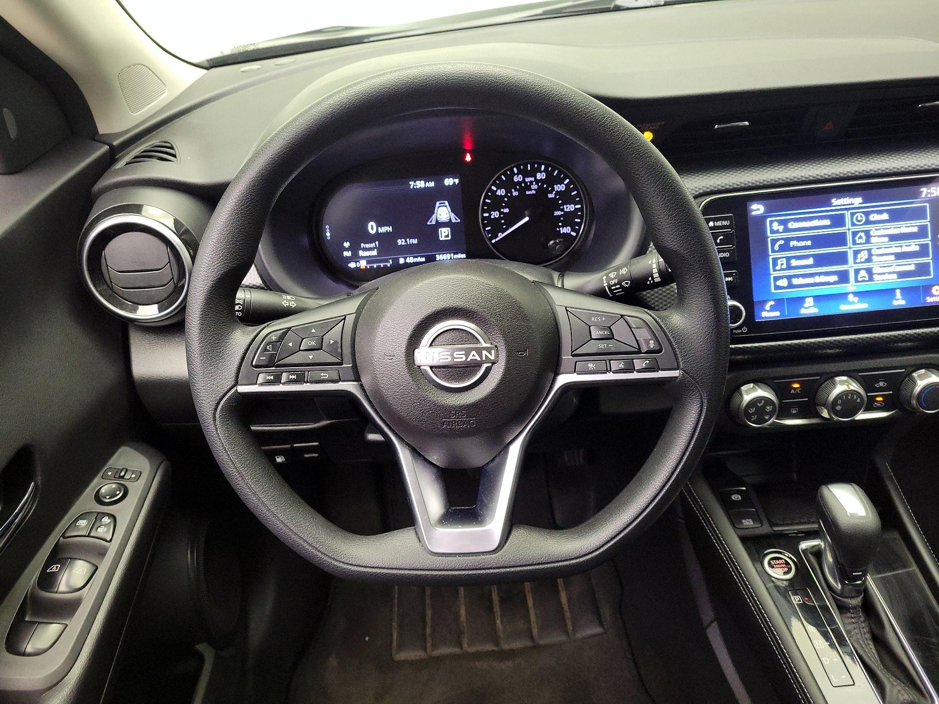 Thumbnail: 2024 Nissan Kicks - 10