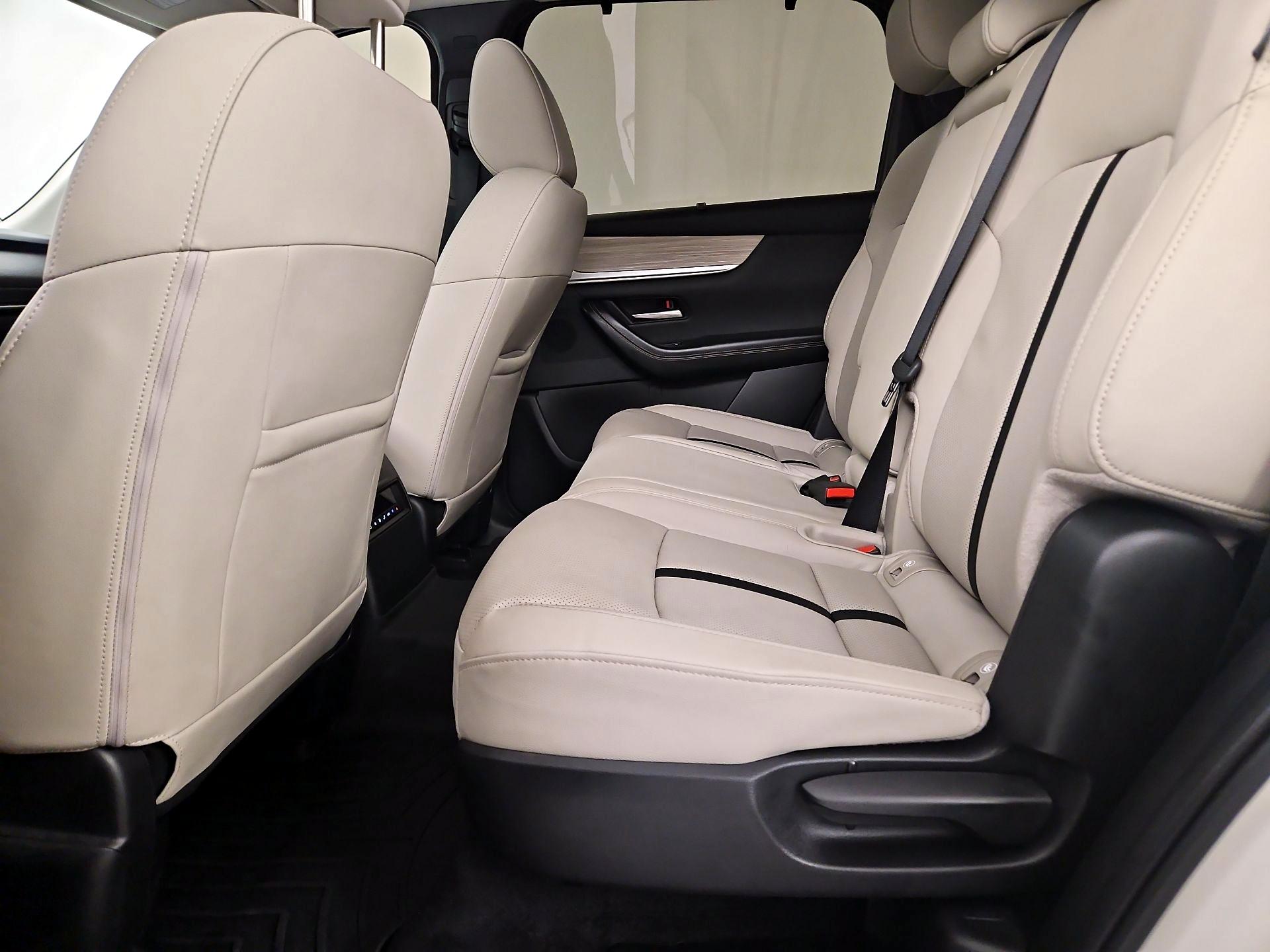 Thumbnail: 2025 Mazda CX-70 - 20