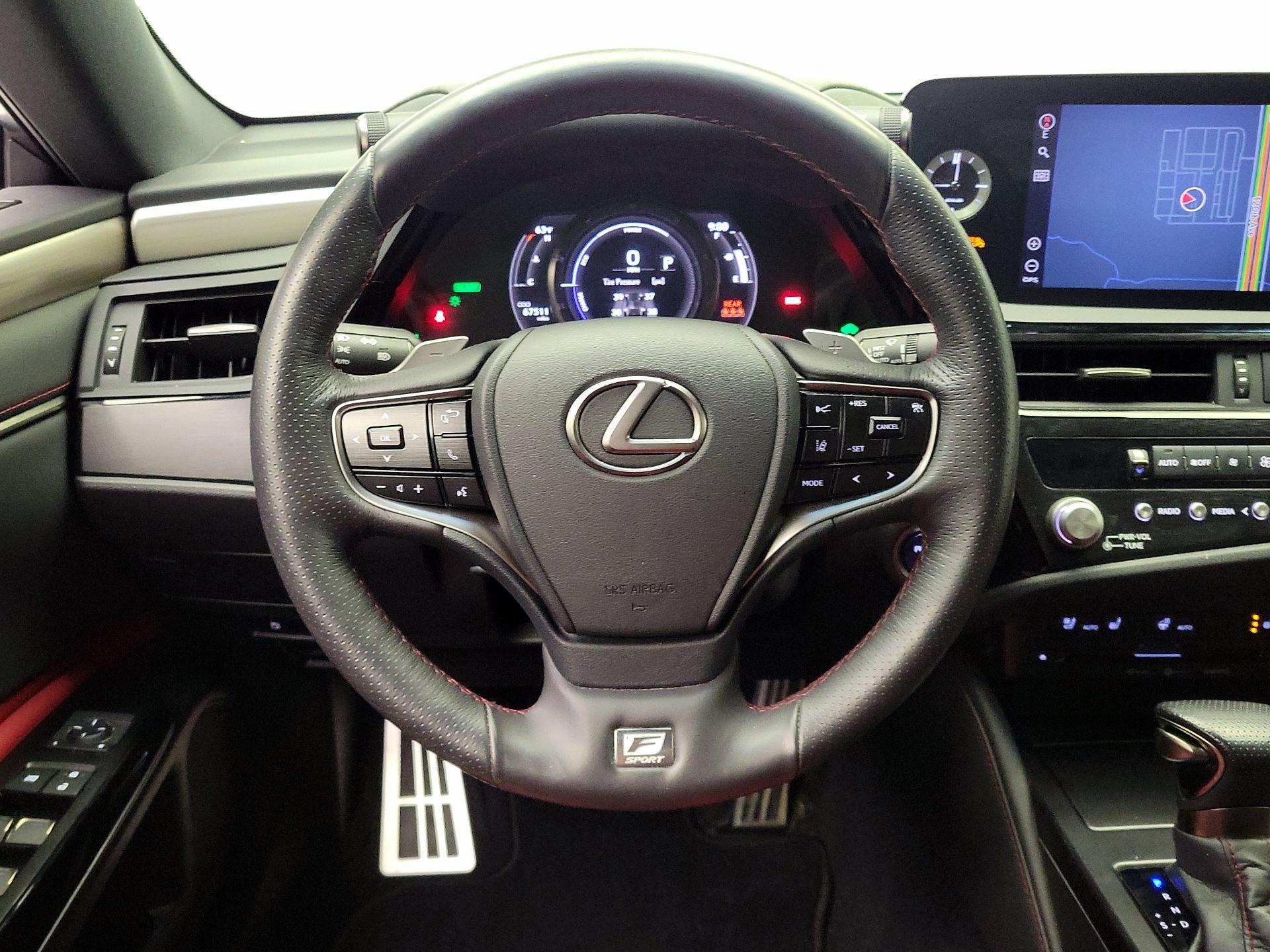 Thumbnail: 2022 Lexus ES - 10