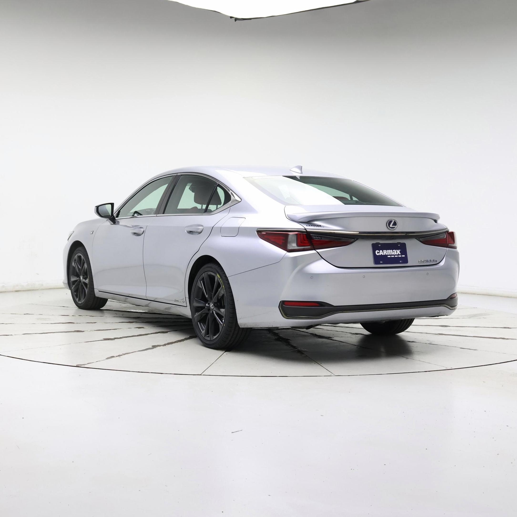 Thumbnail: 2022 Lexus ES - 2