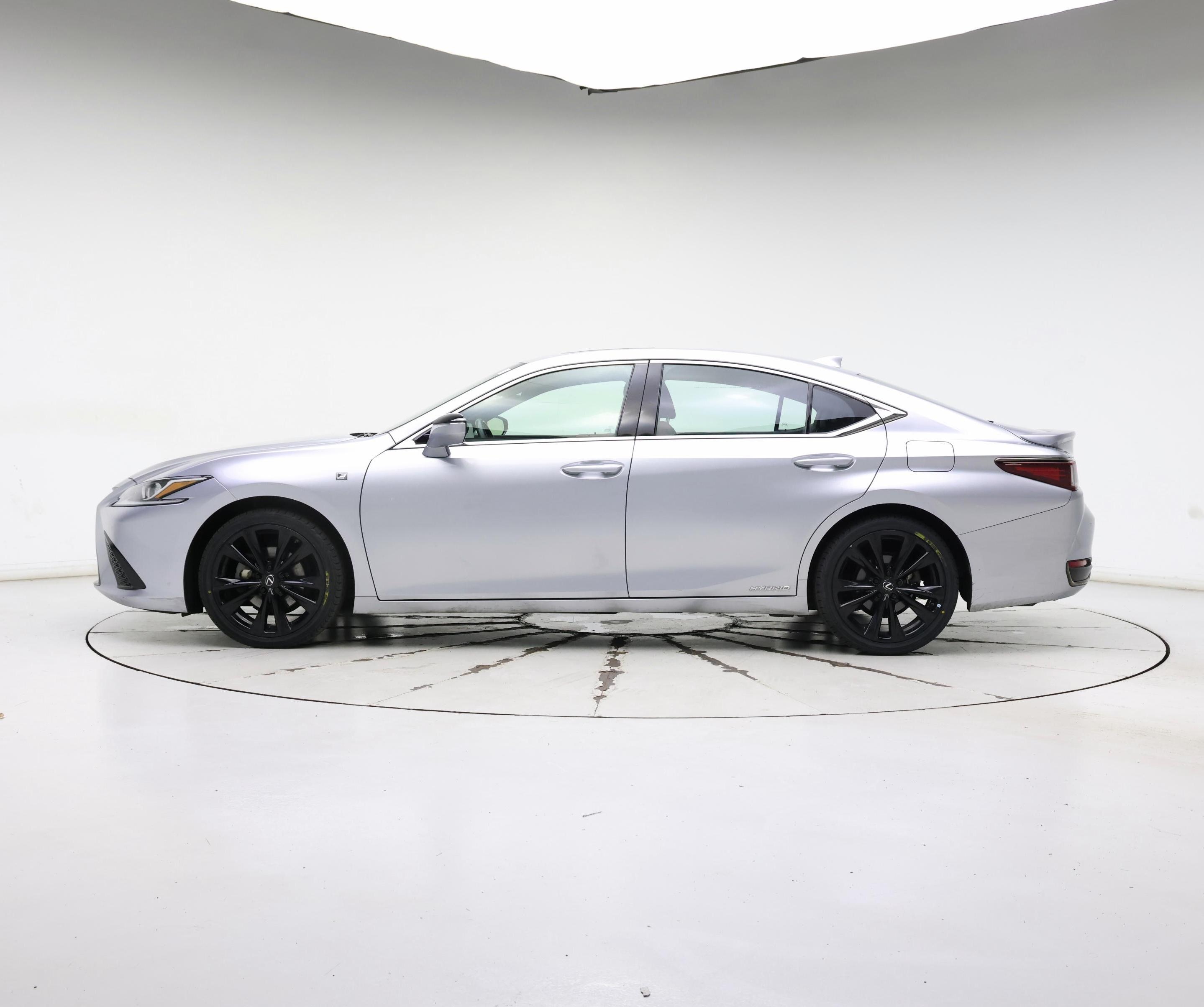 Thumbnail: 2022 Lexus ES - 3