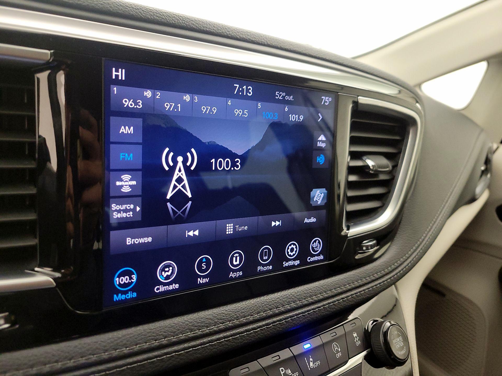 Thumbnail: 2020 Chrysler Pacifica - 16