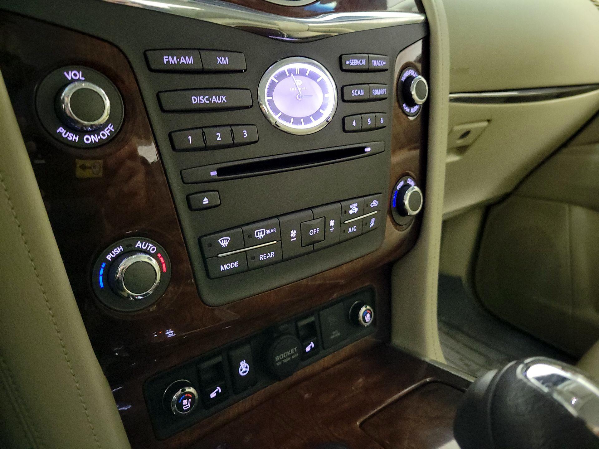 Thumbnail: 2017 INFINITI QX80 - 17