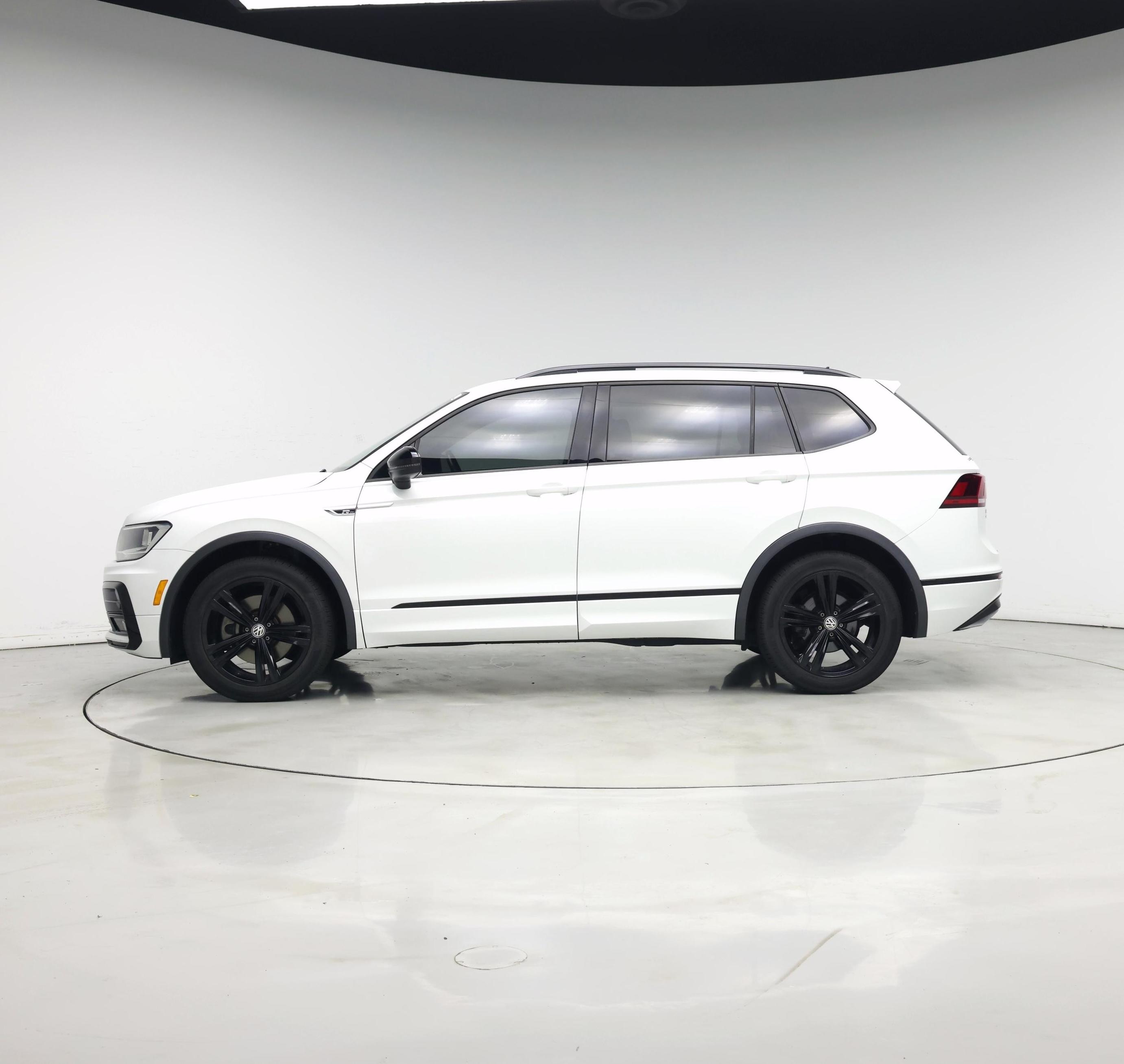 Thumbnail: 2019 Volkswagen Tiguan - 3