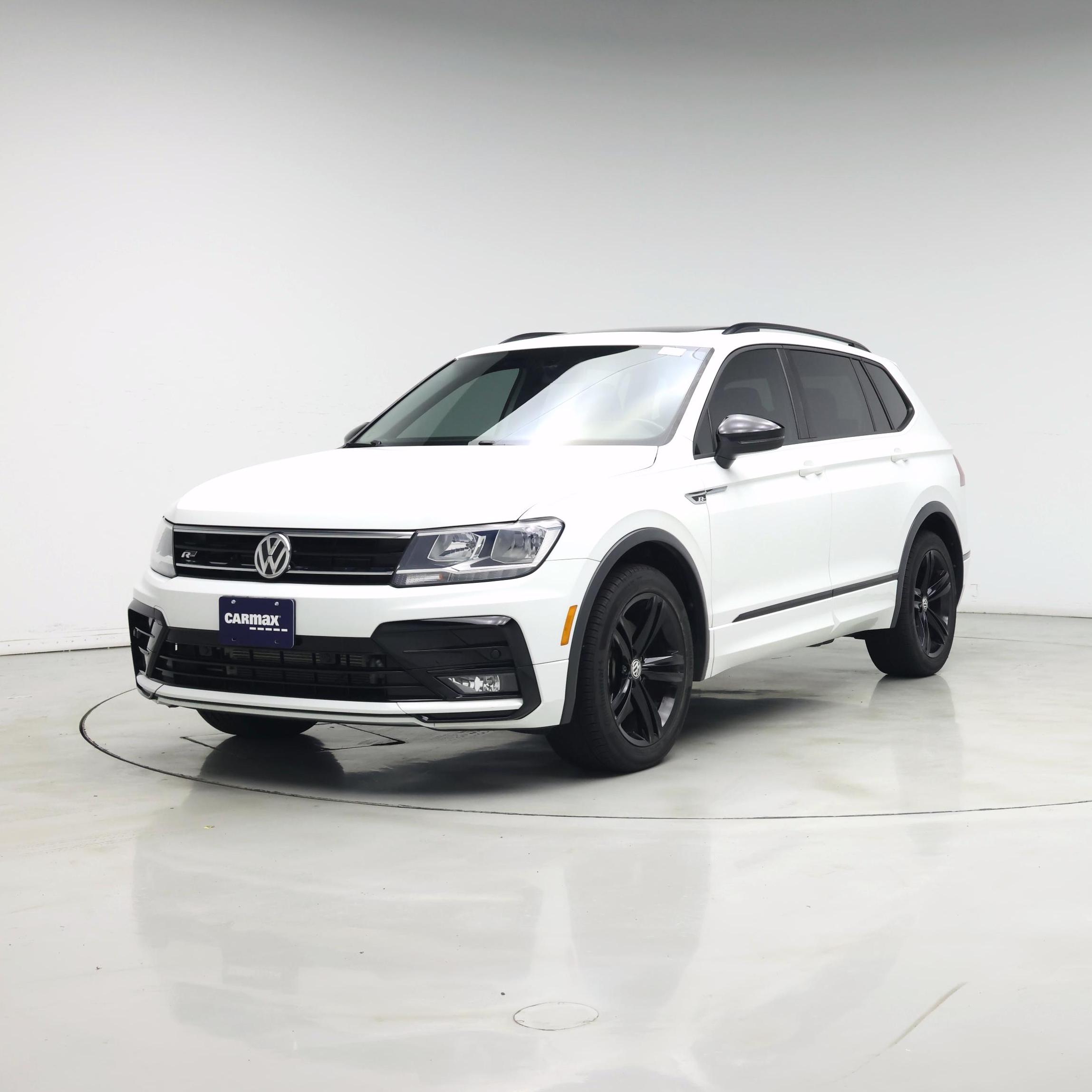 Thumbnail: 2019 Volkswagen Tiguan - 4