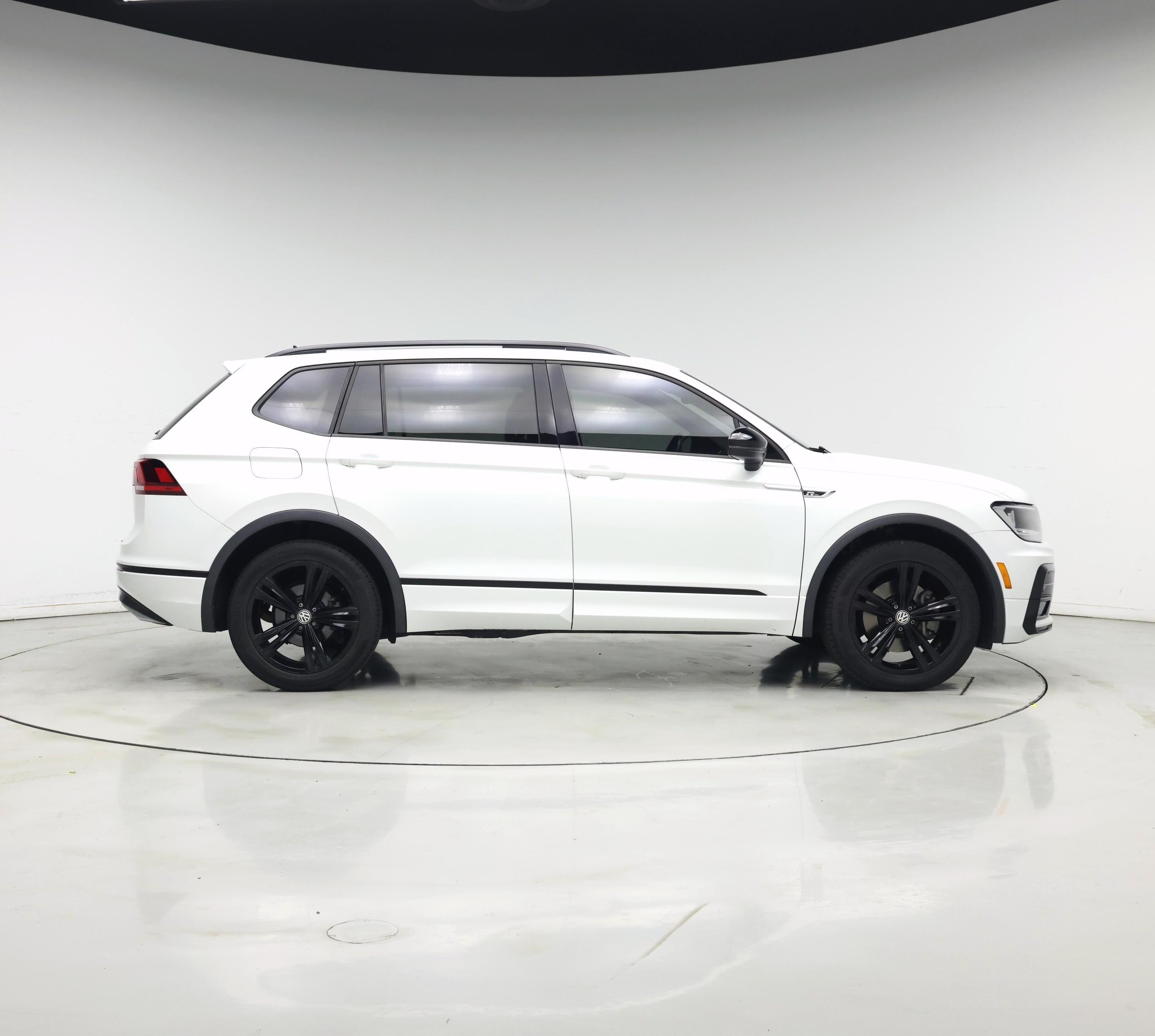 Thumbnail: 2019 Volkswagen Tiguan - 7