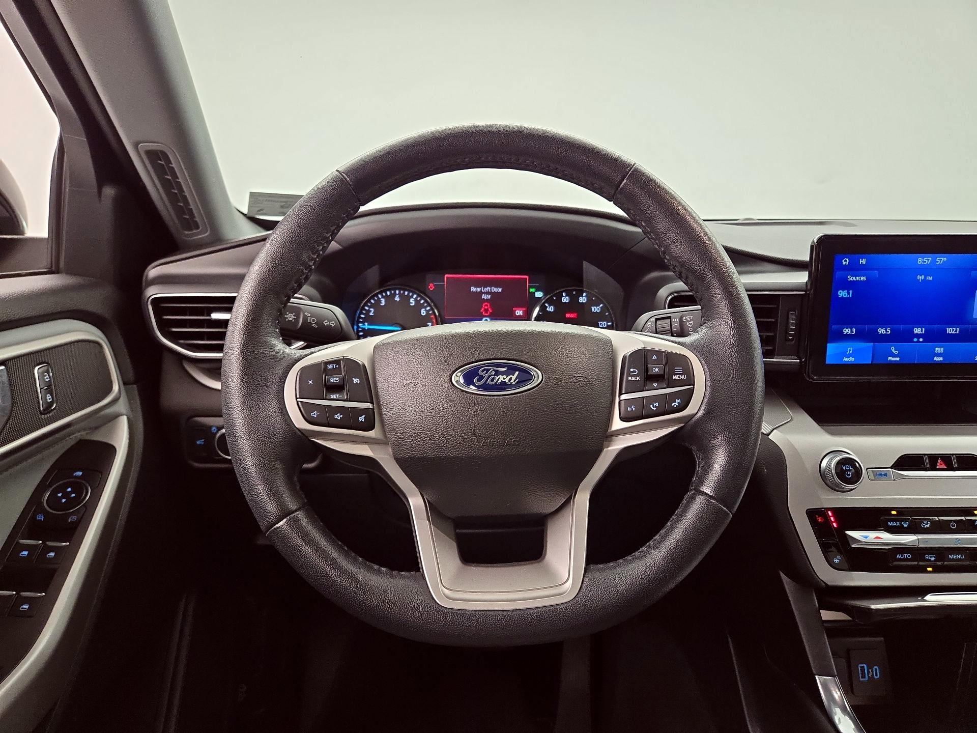 Thumbnail: 2022 Ford Explorer - 10