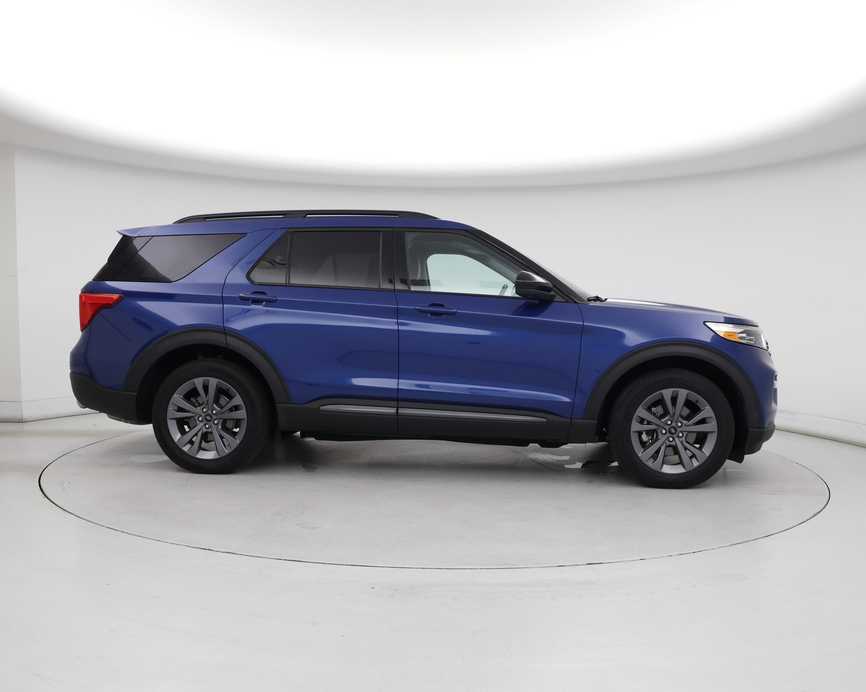 Thumbnail: 2022 Ford Explorer - 7