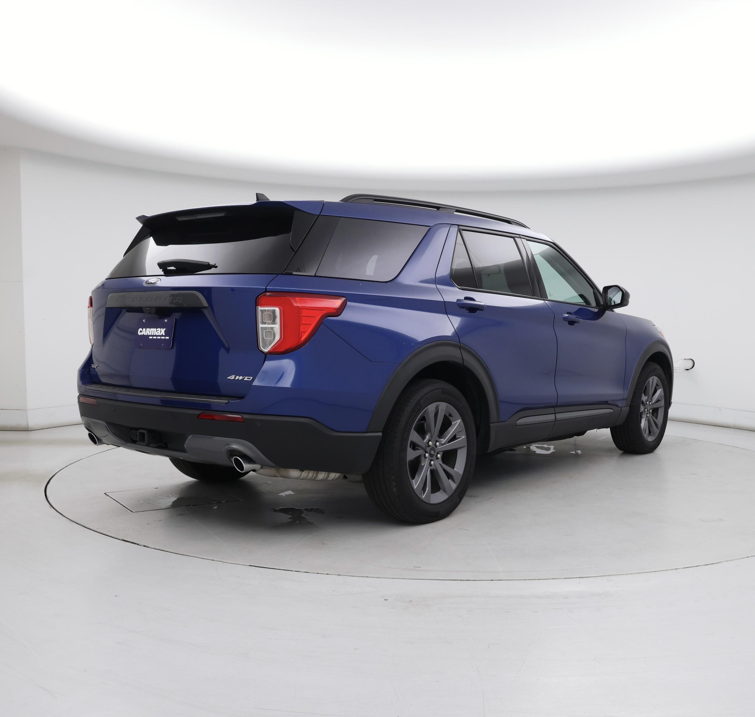 Thumbnail: 2022 Ford Explorer - 8