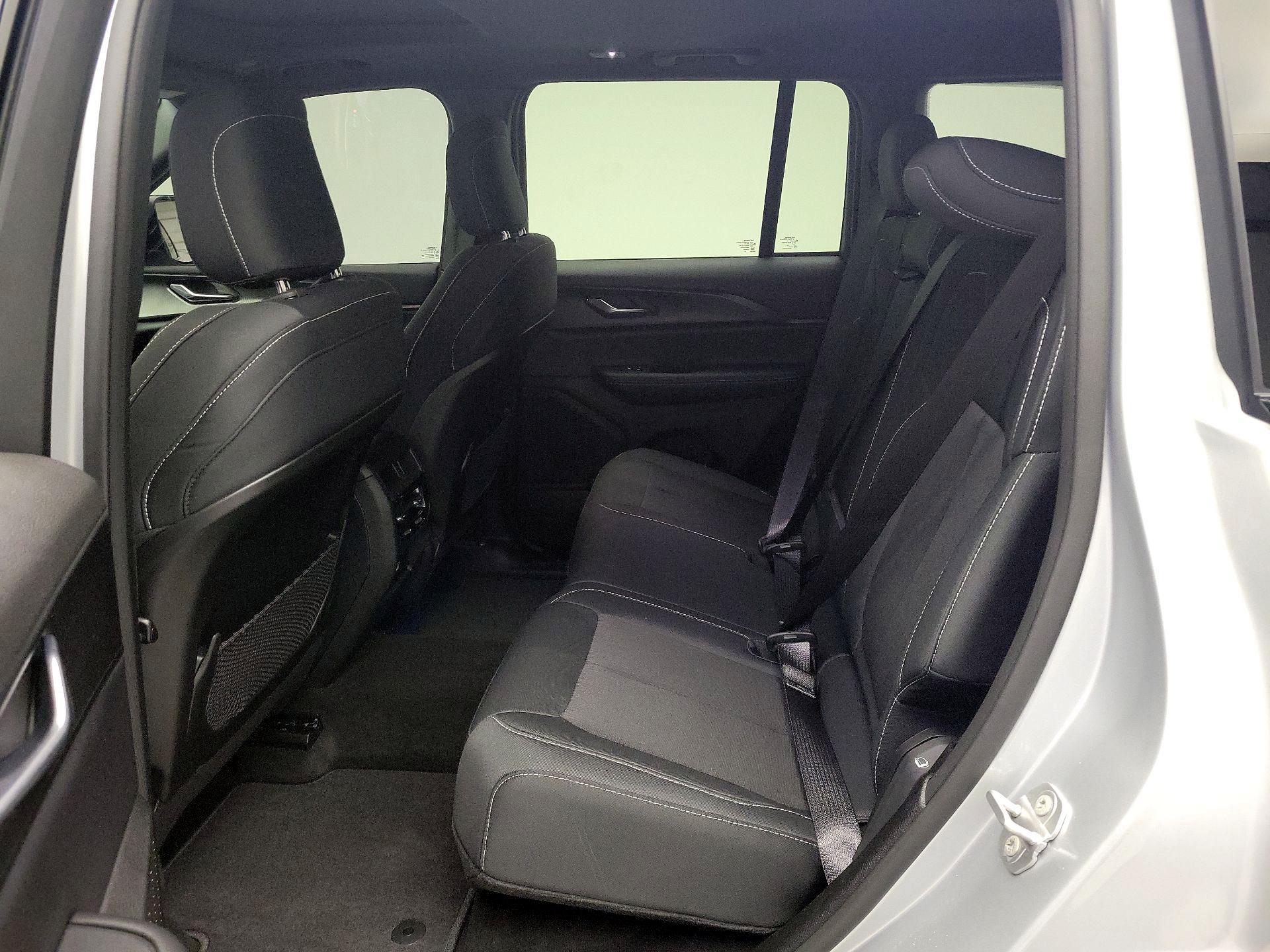 Thumbnail: 2025 Jeep Grand Cherokee - 20