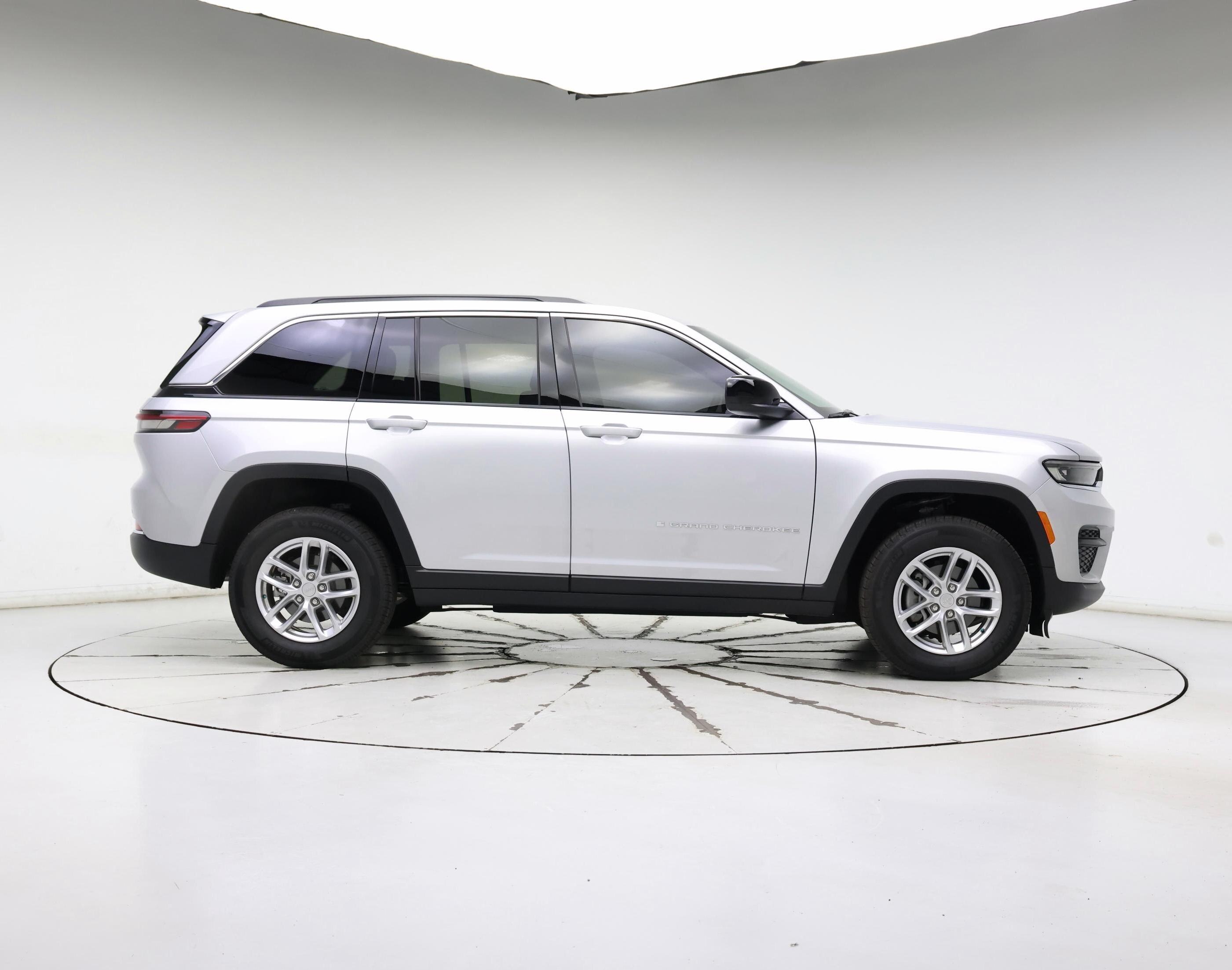 Thumbnail: 2025 Jeep Grand Cherokee - 7