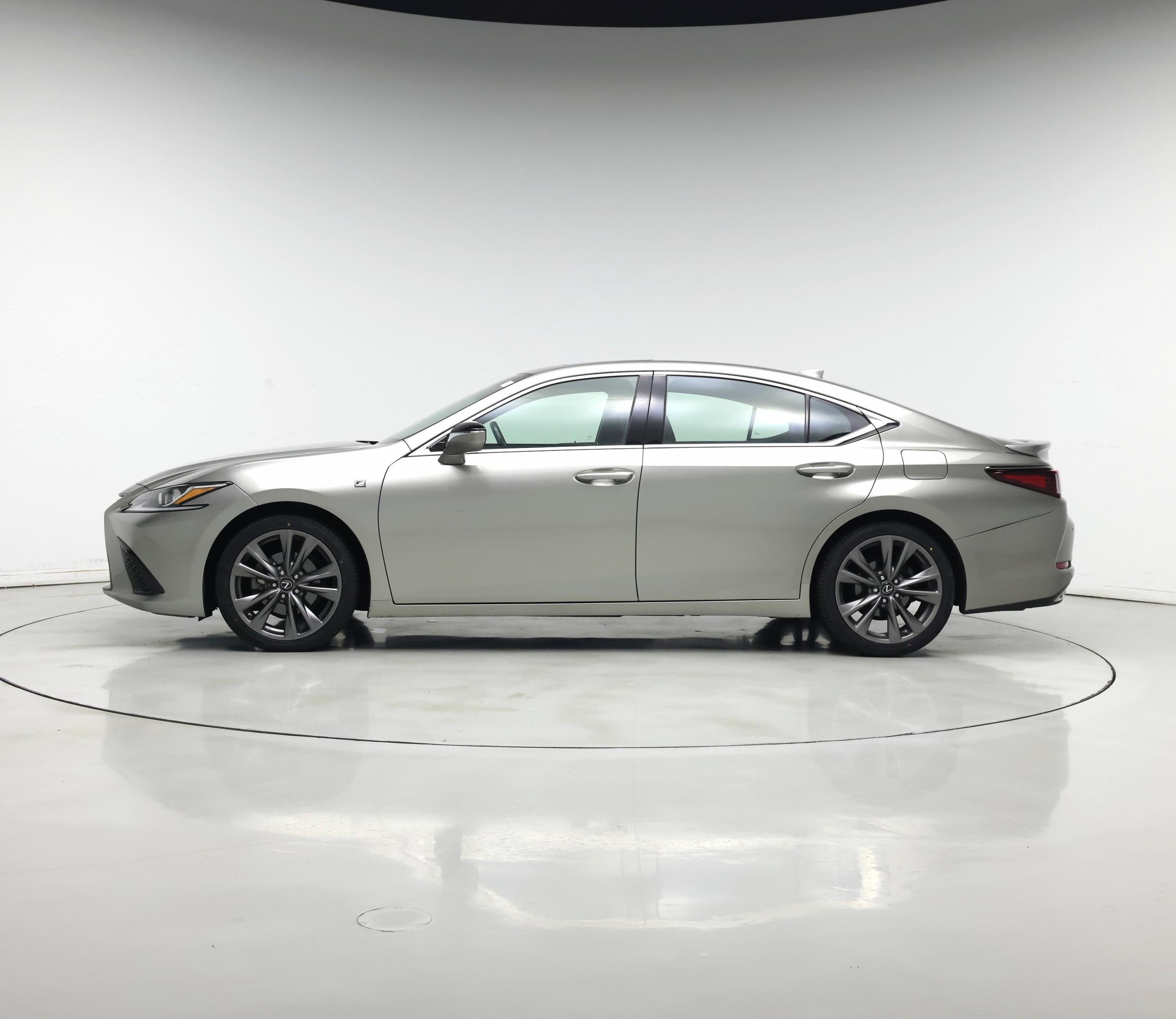 Thumbnail: 2021 Lexus ES - 3