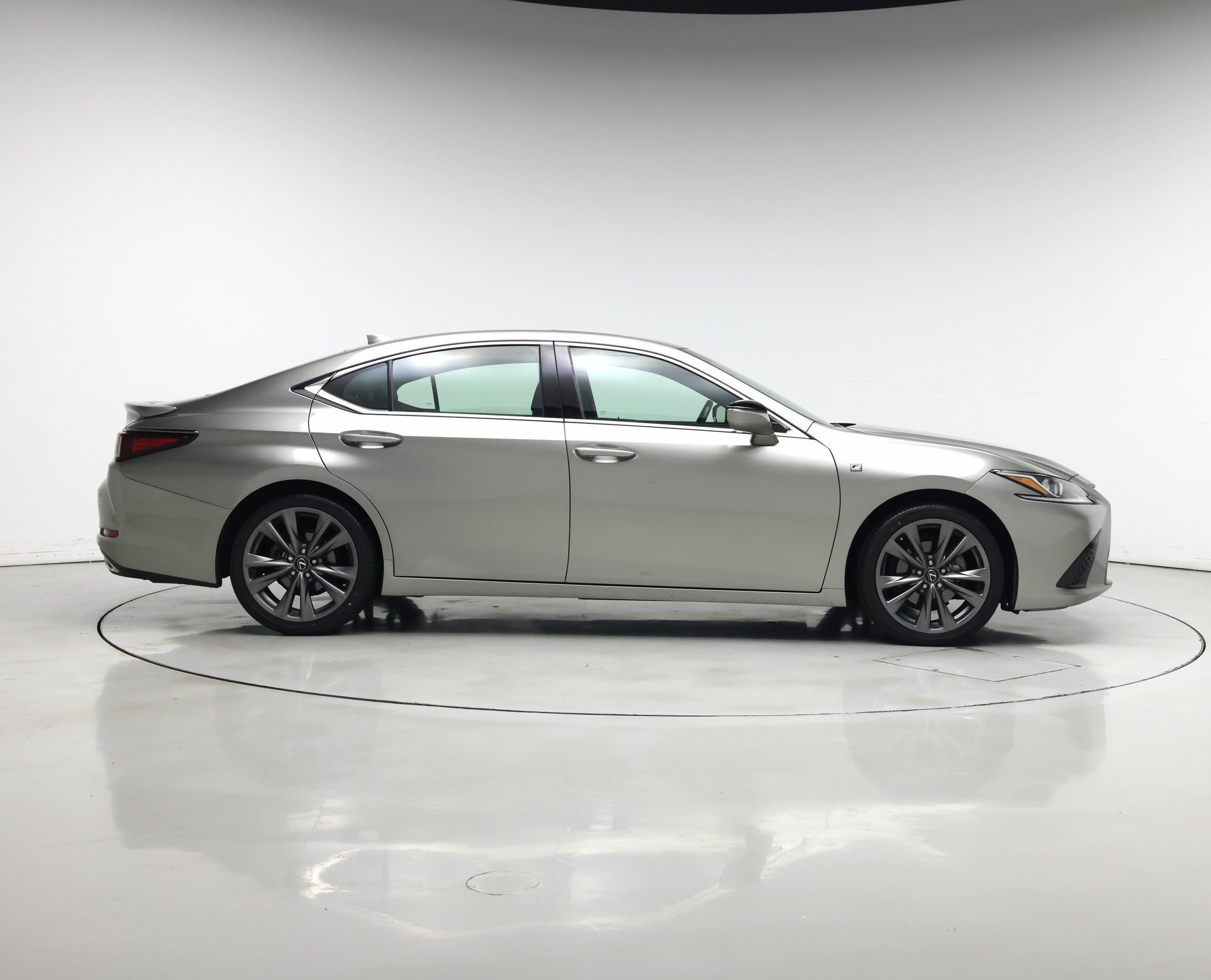 Thumbnail: 2021 Lexus ES - 7