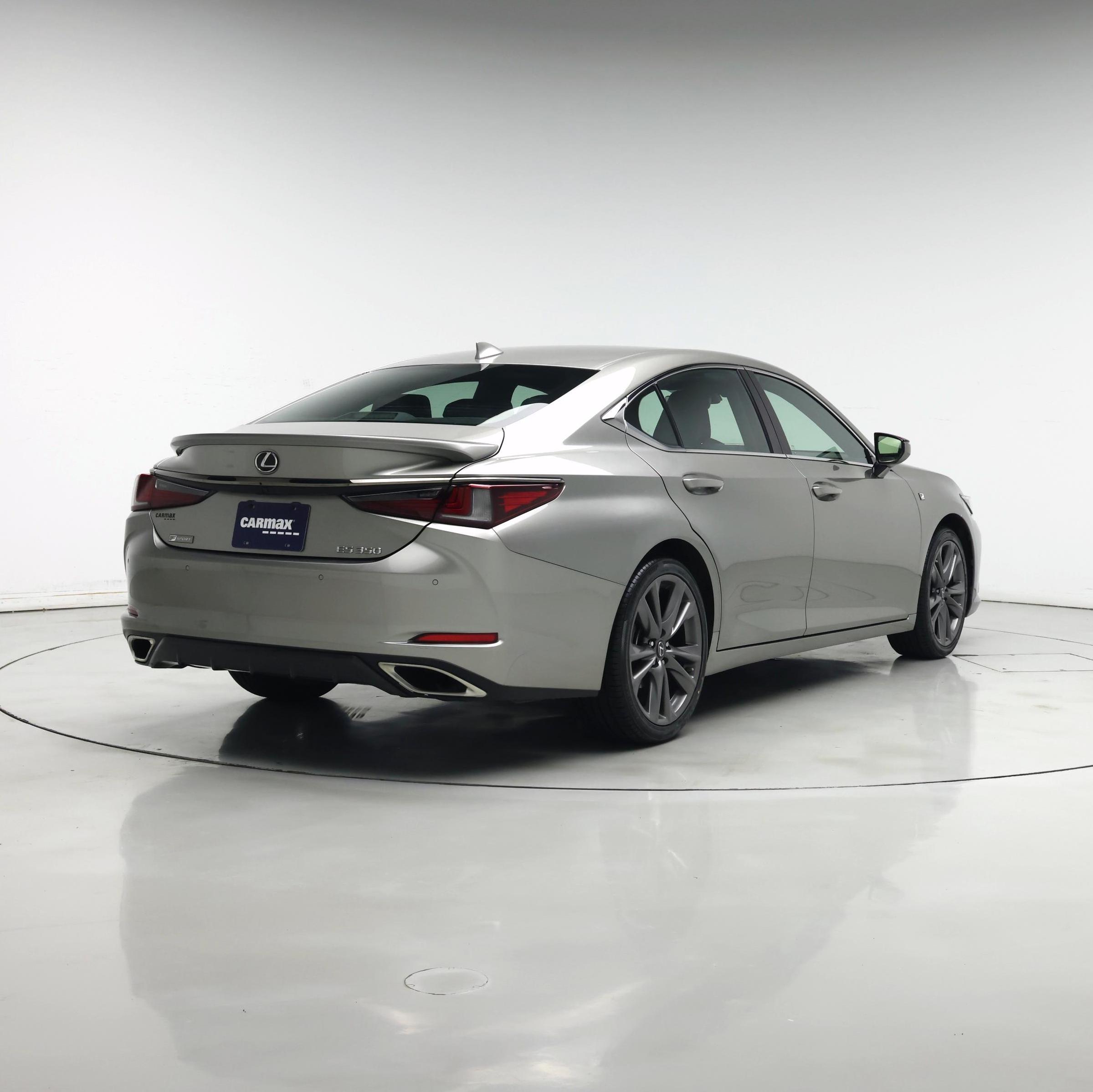 Thumbnail: 2021 Lexus ES - 8