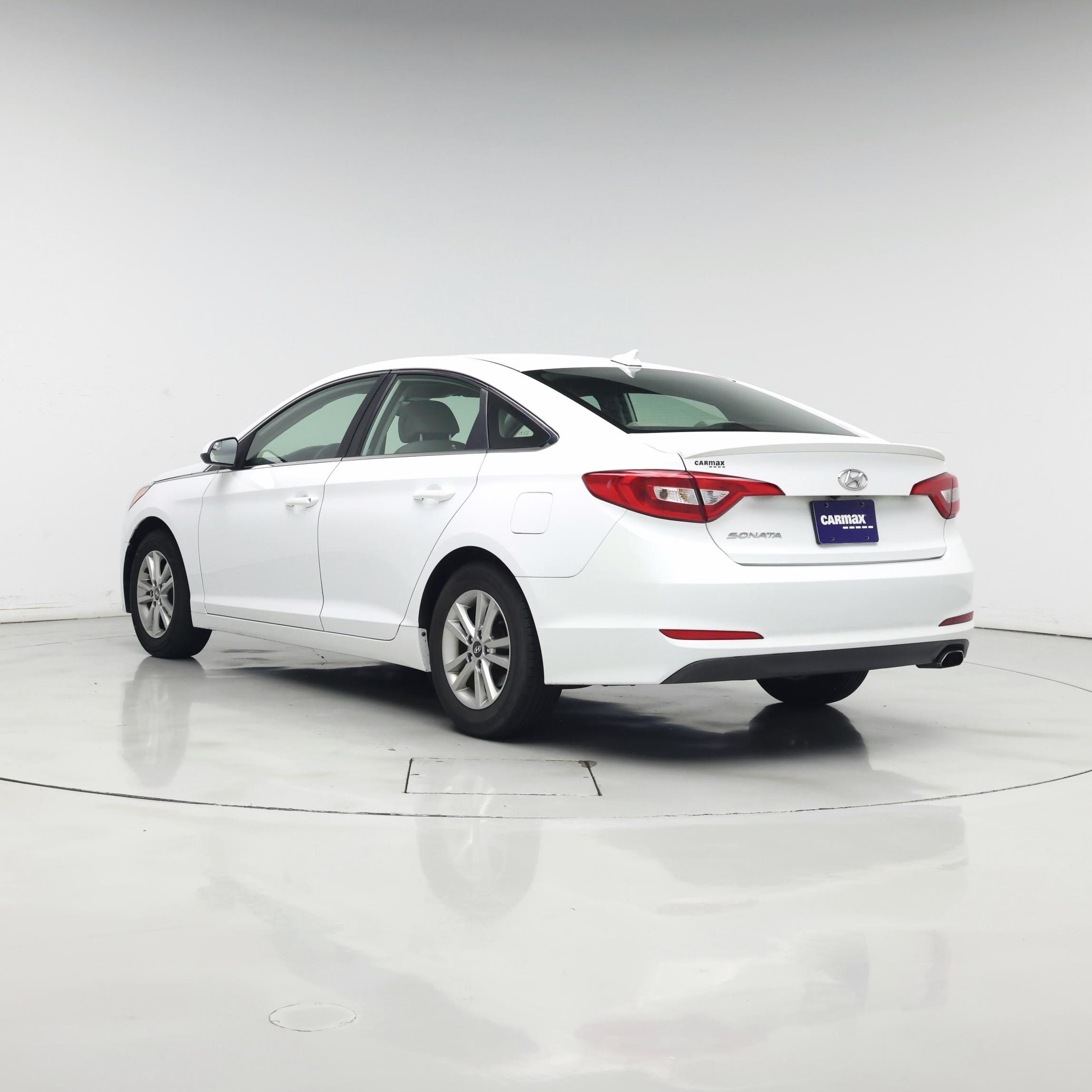 Thumbnail: 2016 Hyundai Sonata - 2