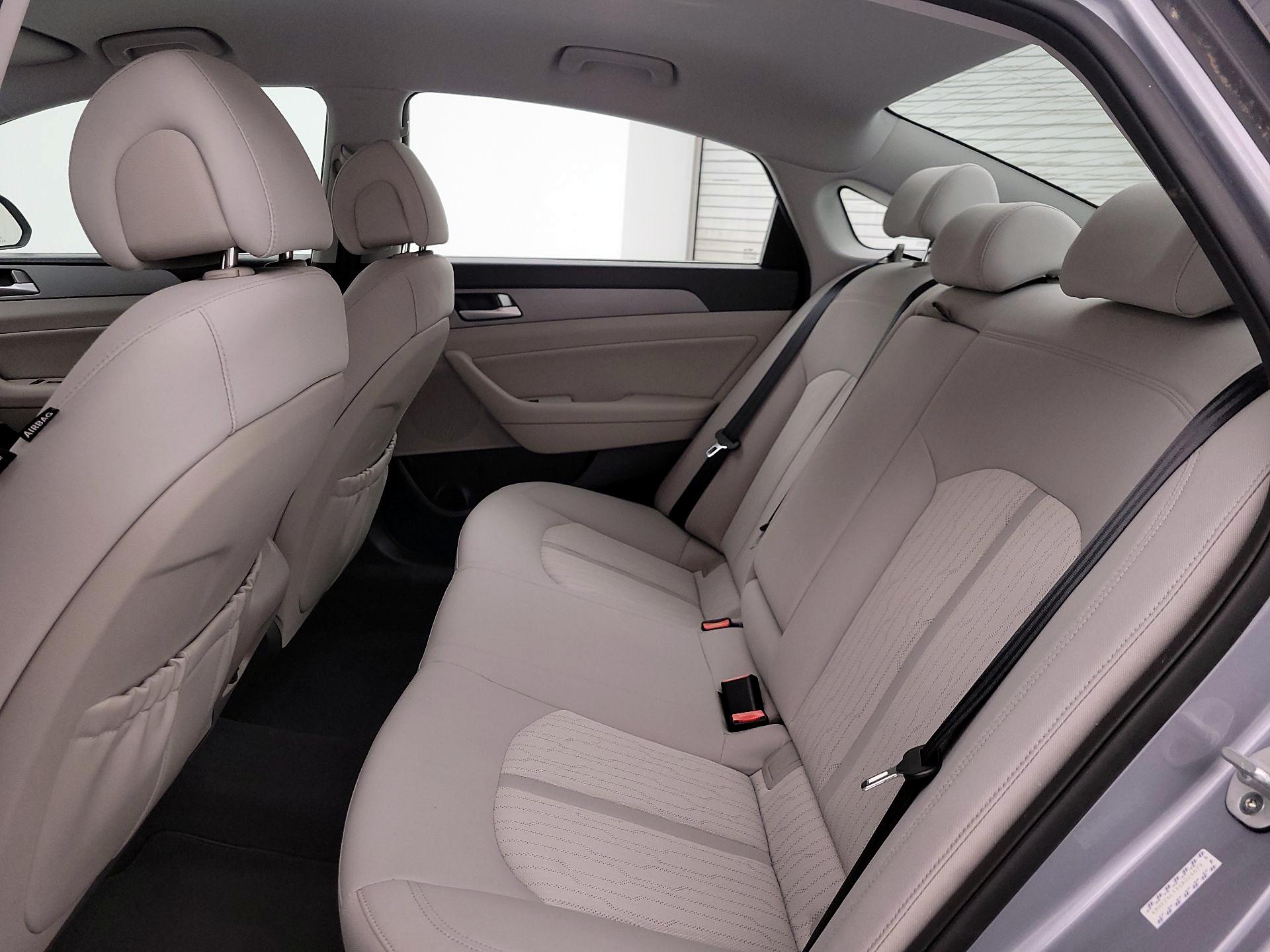 Thumbnail: 2016 Hyundai Sonata - 19