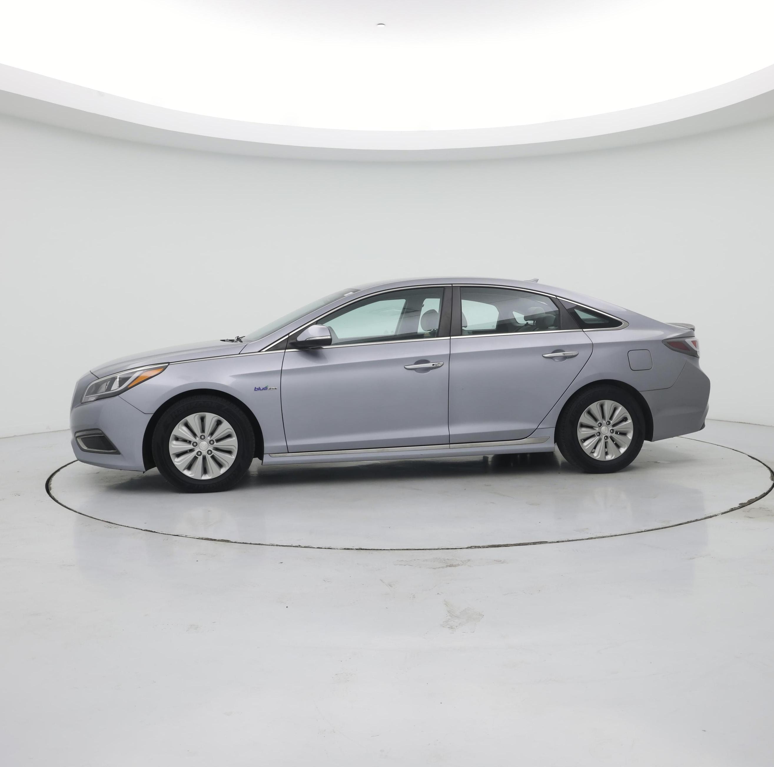 Thumbnail: 2016 Hyundai Sonata - 3