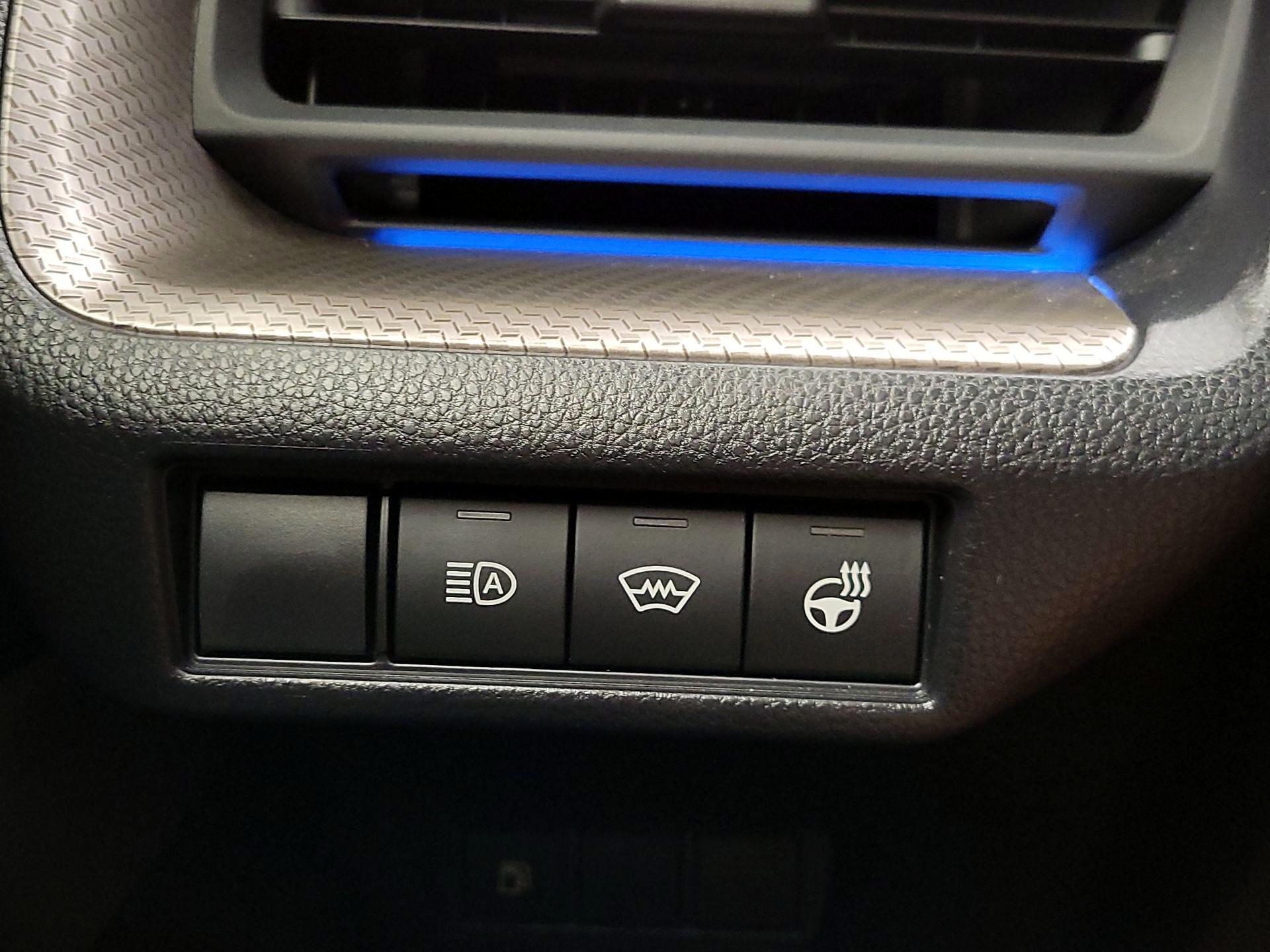 Thumbnail: 2024 Toyota Prius - 10