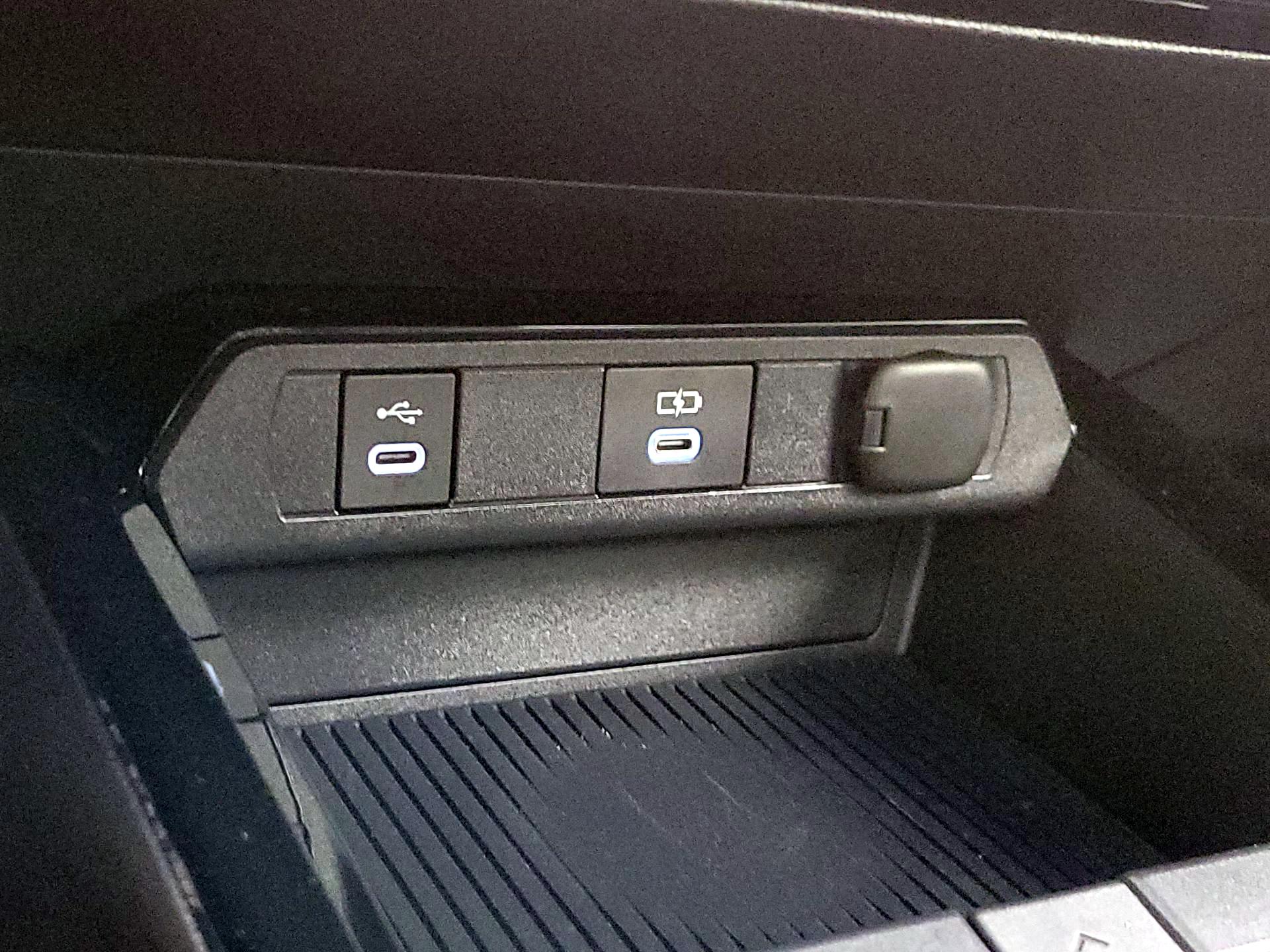 Thumbnail: 2024 Toyota Prius - 15