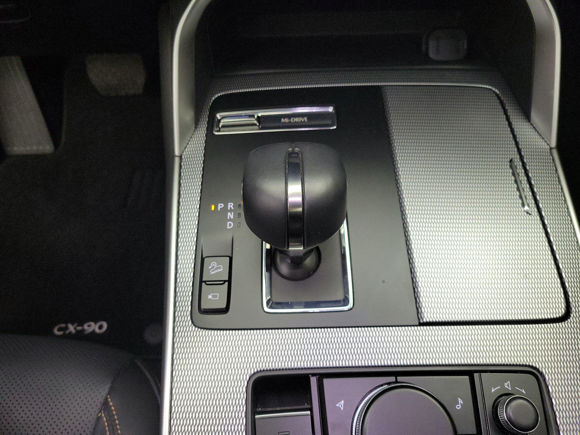 Thumbnail: 2024 Mazda CX-90 - 18