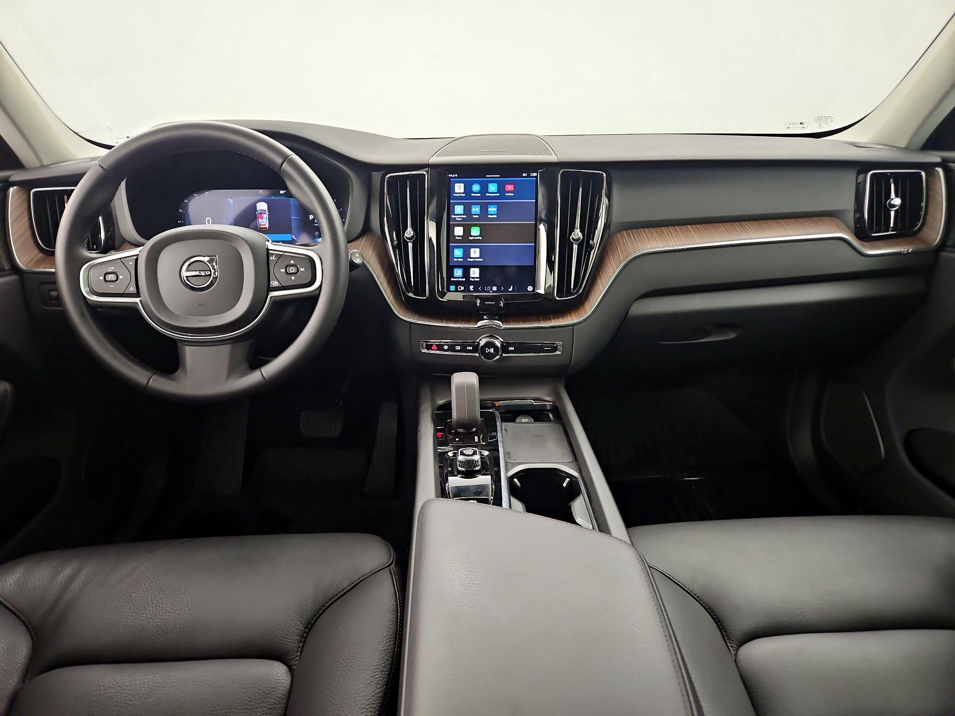 Thumbnail: 2022 Volvo XC60 - 9