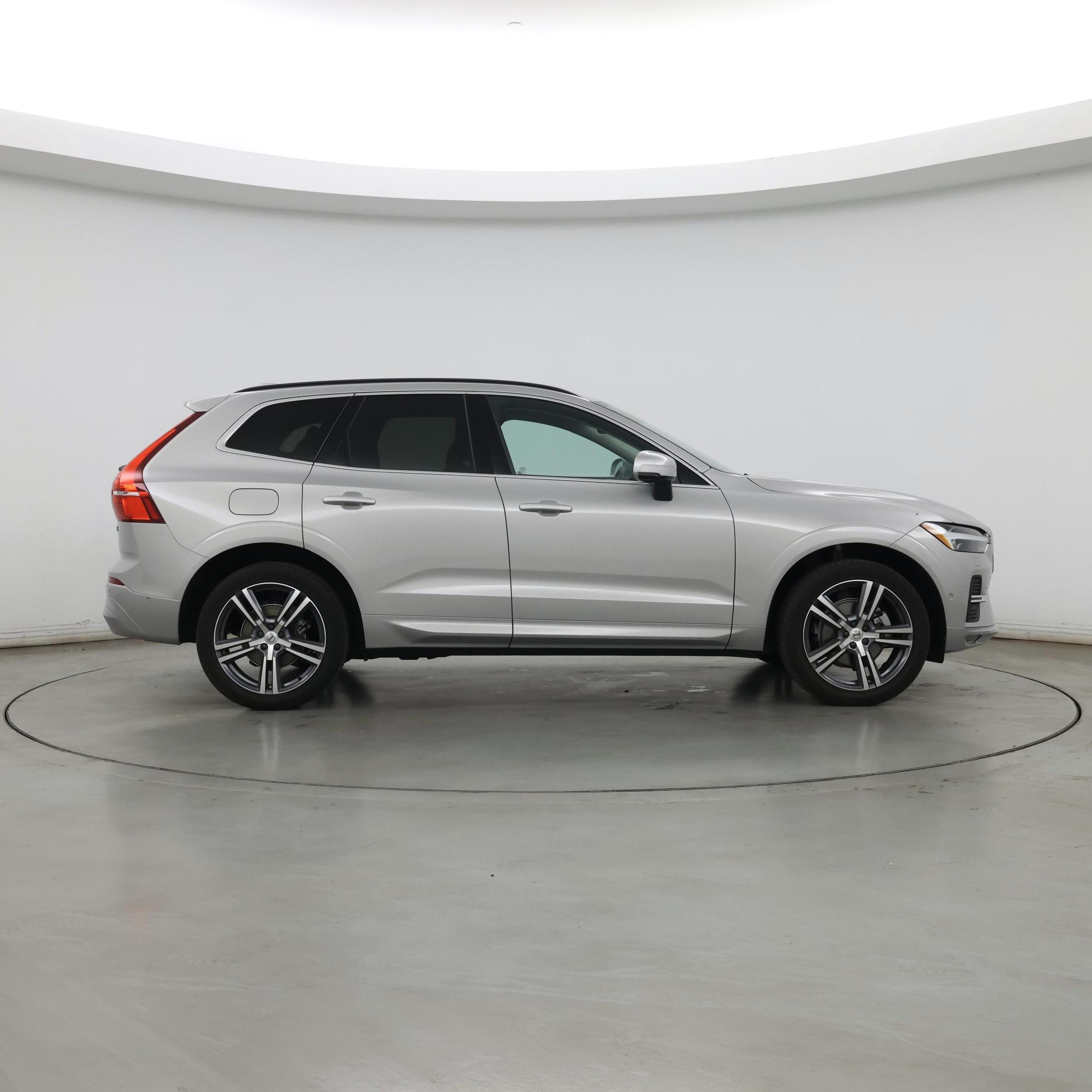 Thumbnail: 2022 Volvo XC60 - 7