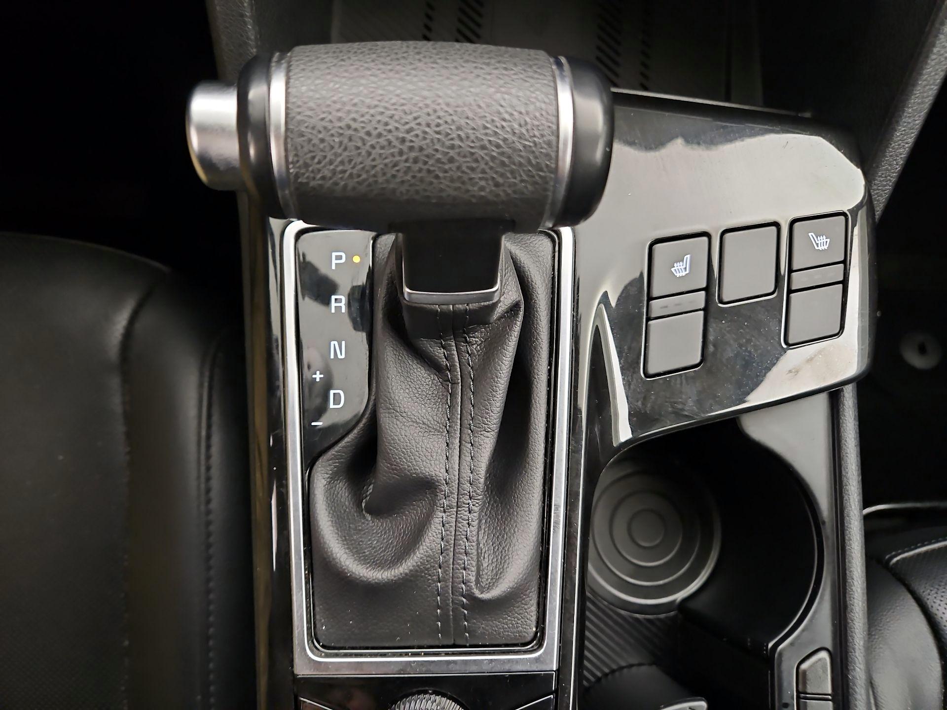 Thumbnail: 2023 Kia Sportage - 18