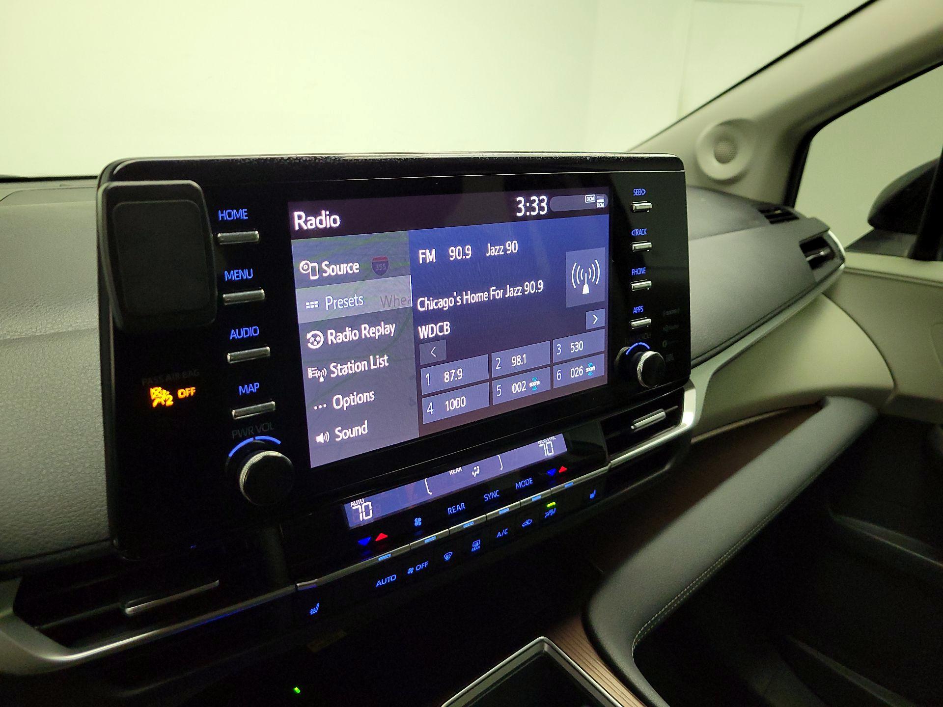 Thumbnail: 2024 Toyota Sienna - 16