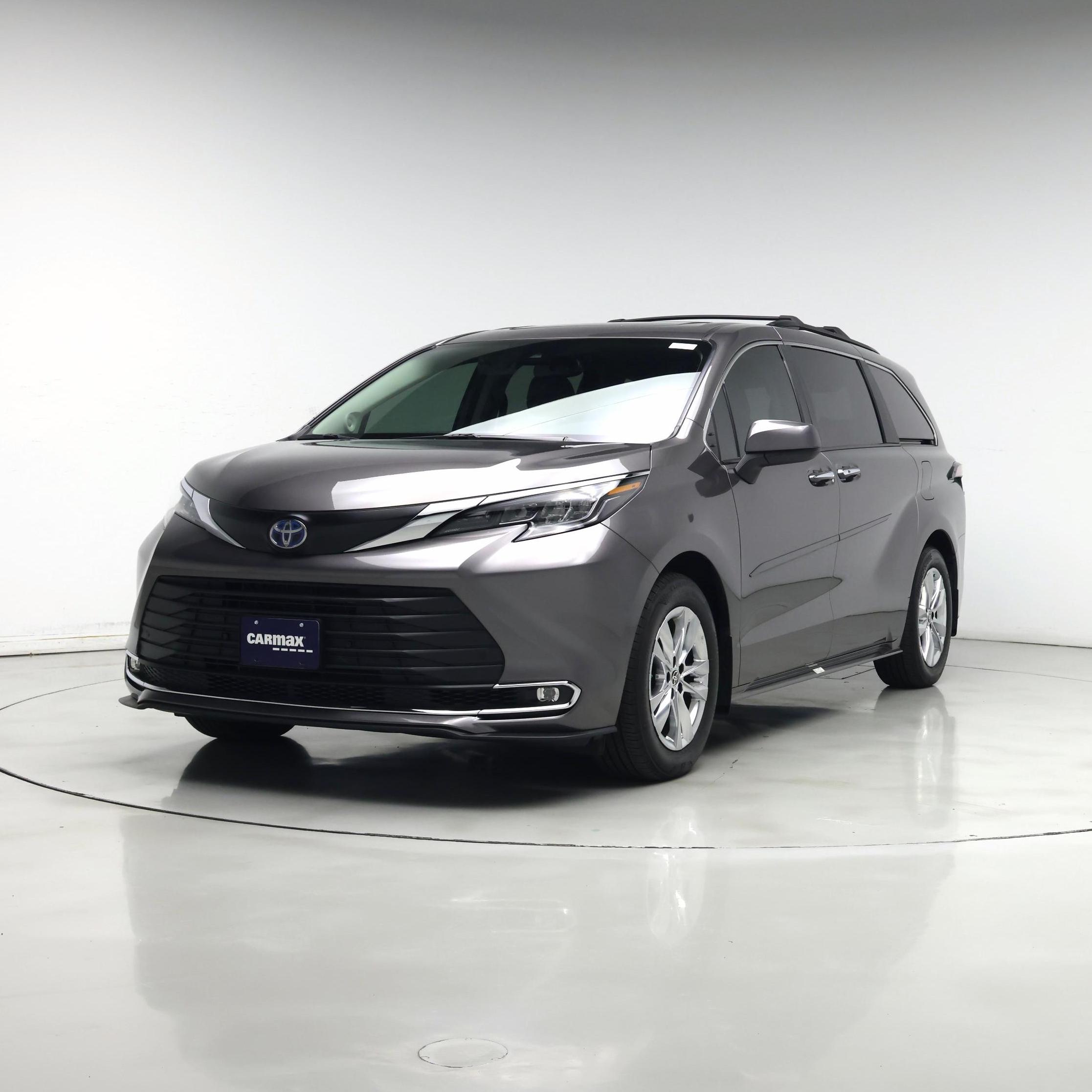 Thumbnail: 2024 Toyota Sienna - 4