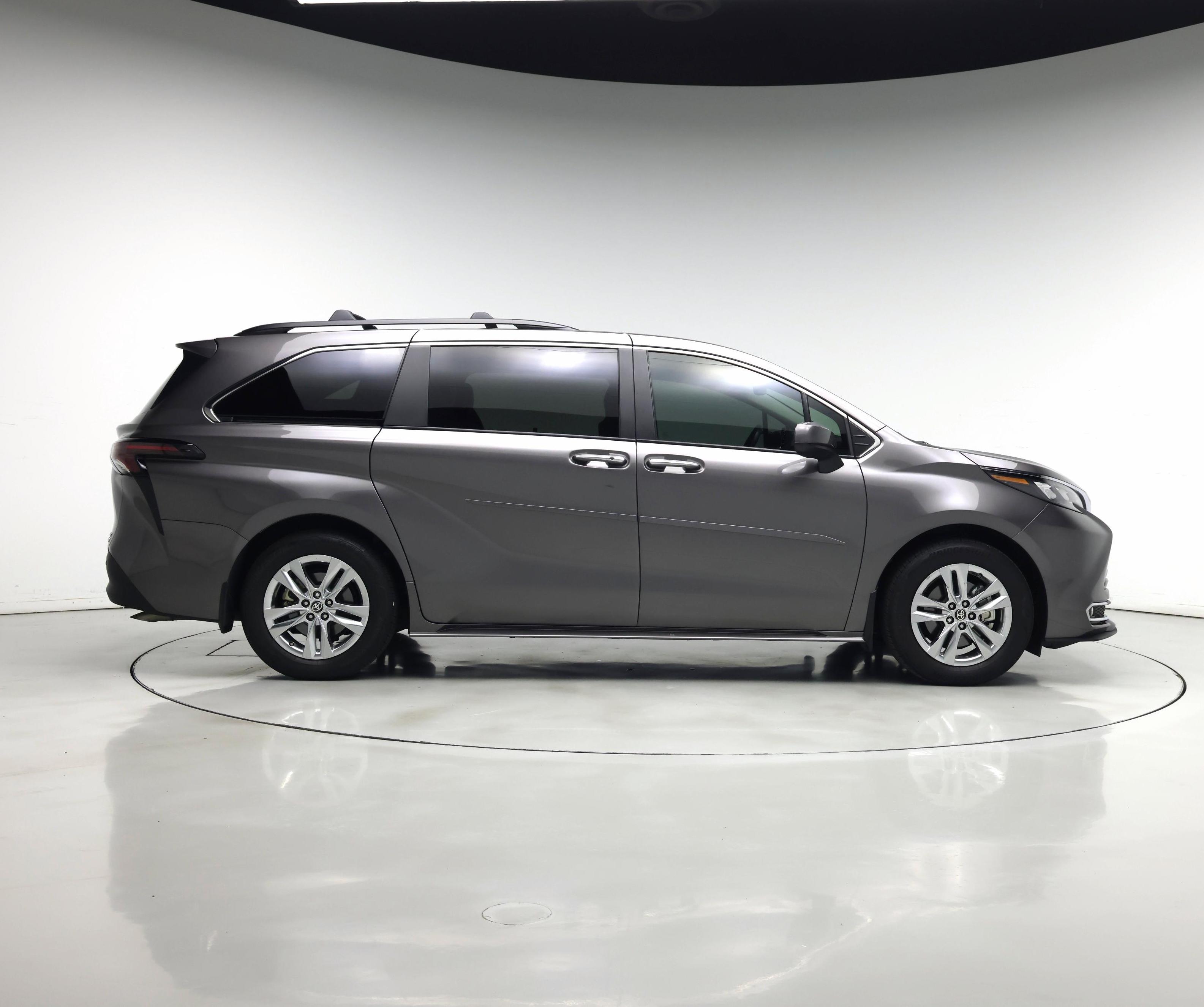 Thumbnail: 2024 Toyota Sienna - 7