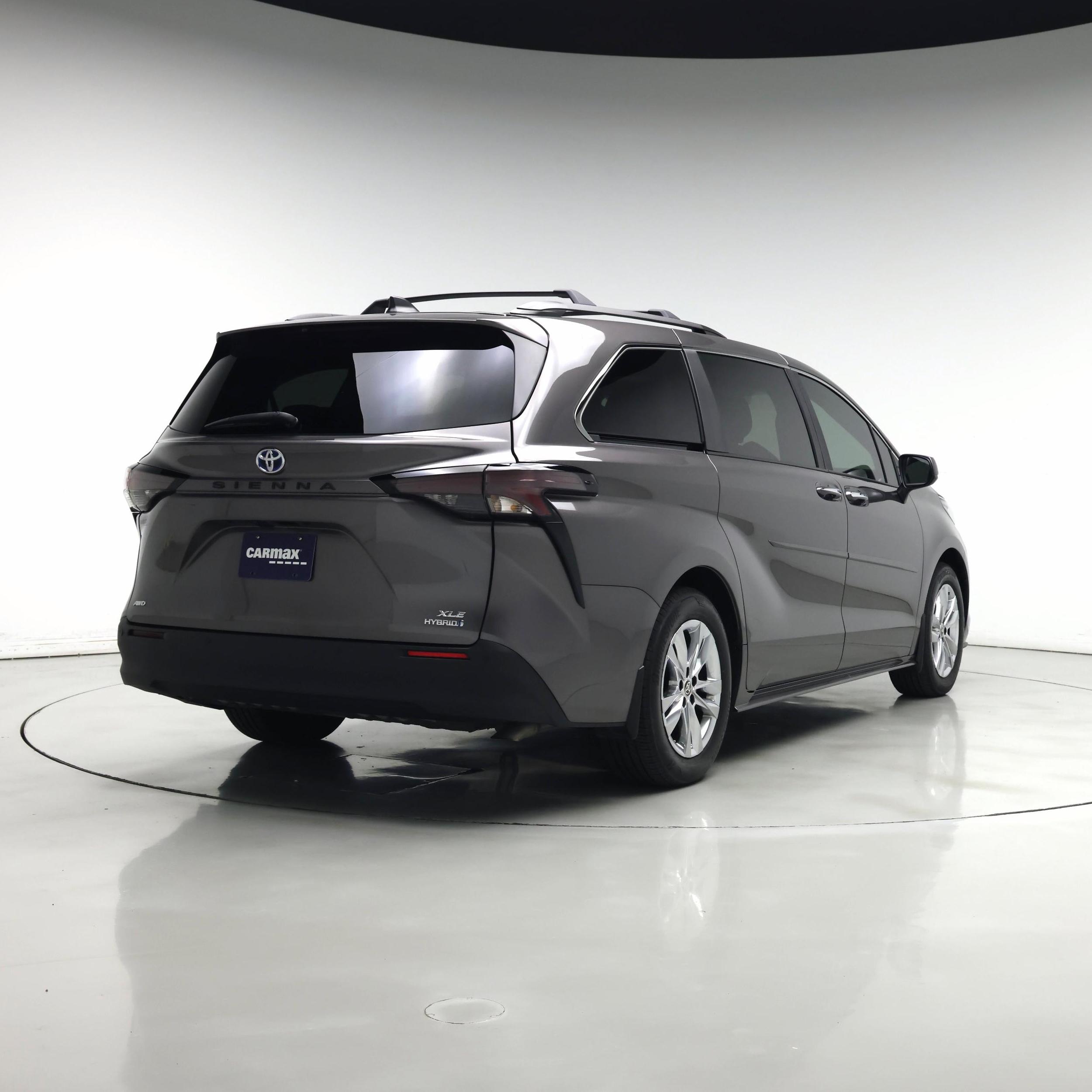 Thumbnail: 2024 Toyota Sienna - 8
