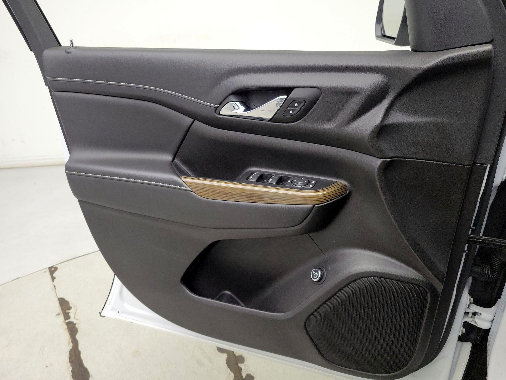 Thumbnail: 2023 GMC Acadia - 12