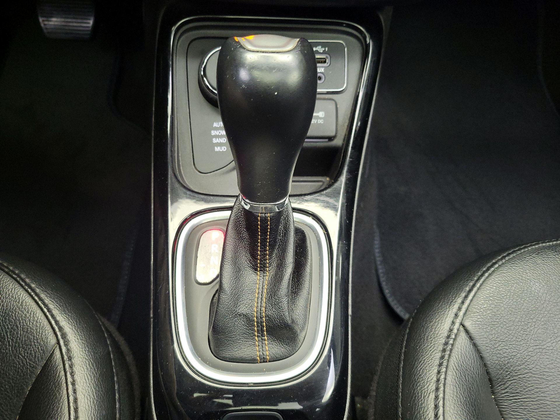 Thumbnail: 2020 Jeep Compass - 17