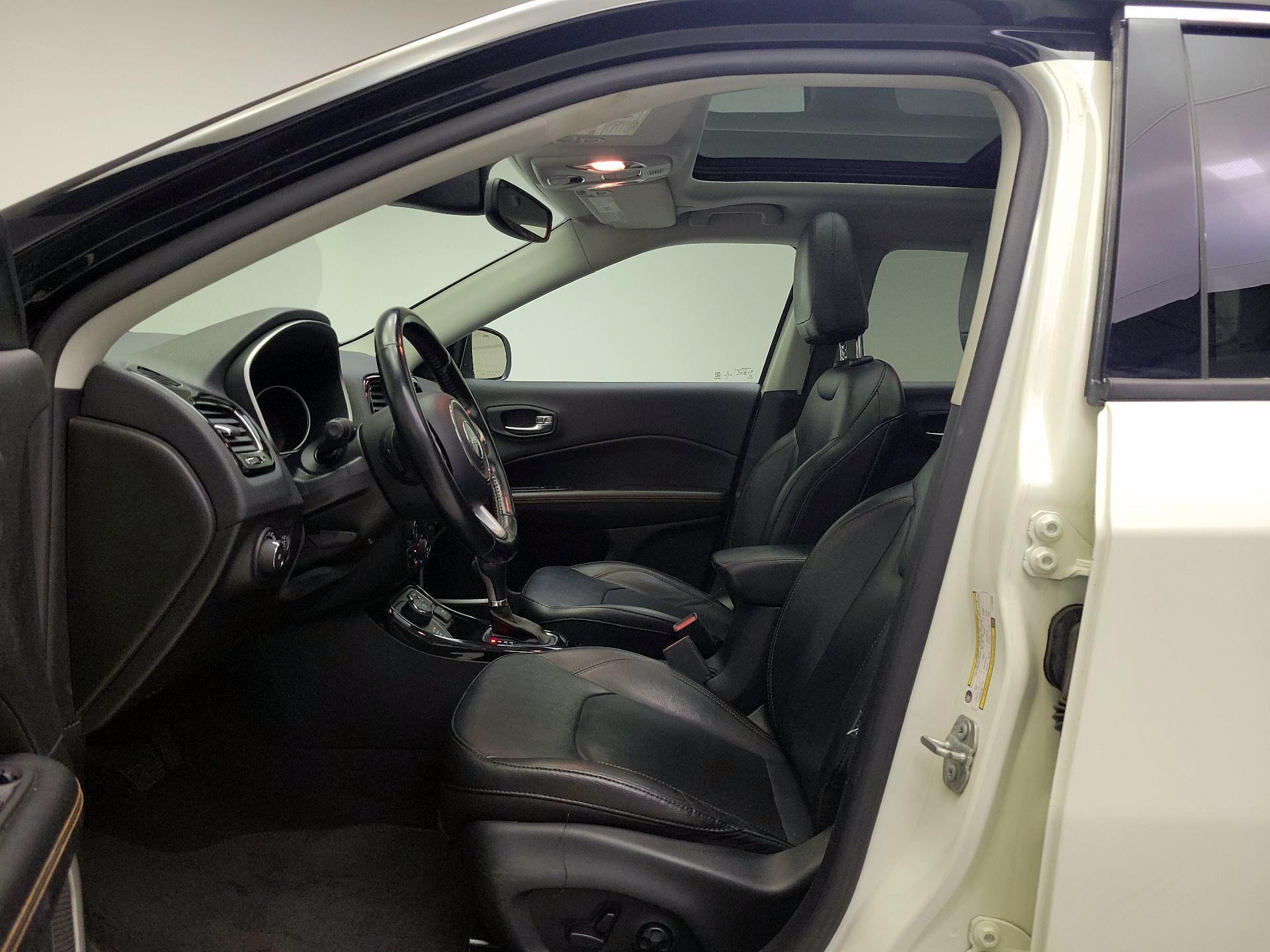 Thumbnail: 2020 Jeep Compass - 19