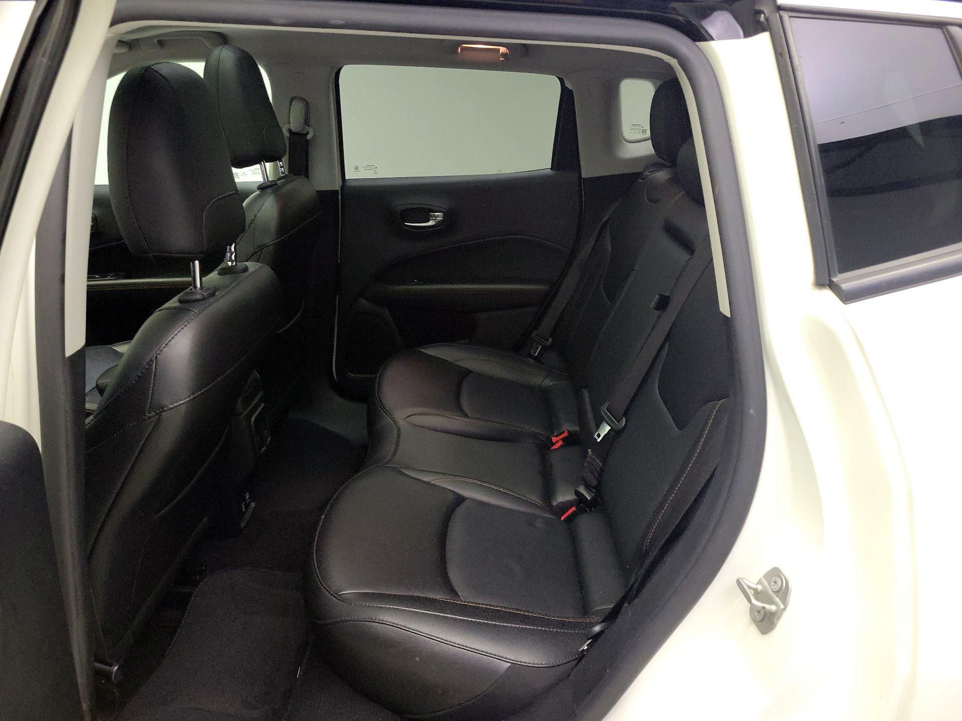 Thumbnail: 2020 Jeep Compass - 20