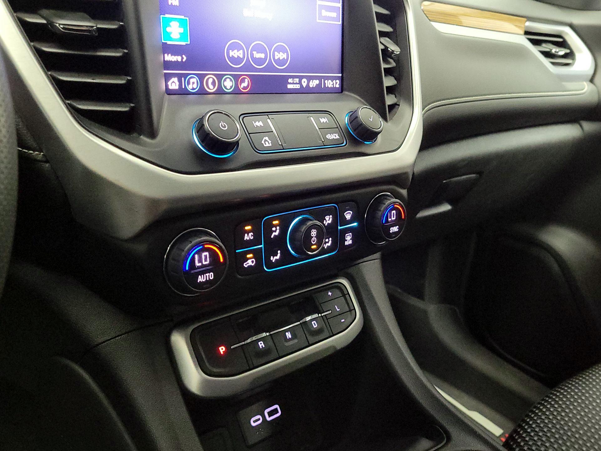 Thumbnail: 2023 GMC Acadia - 16