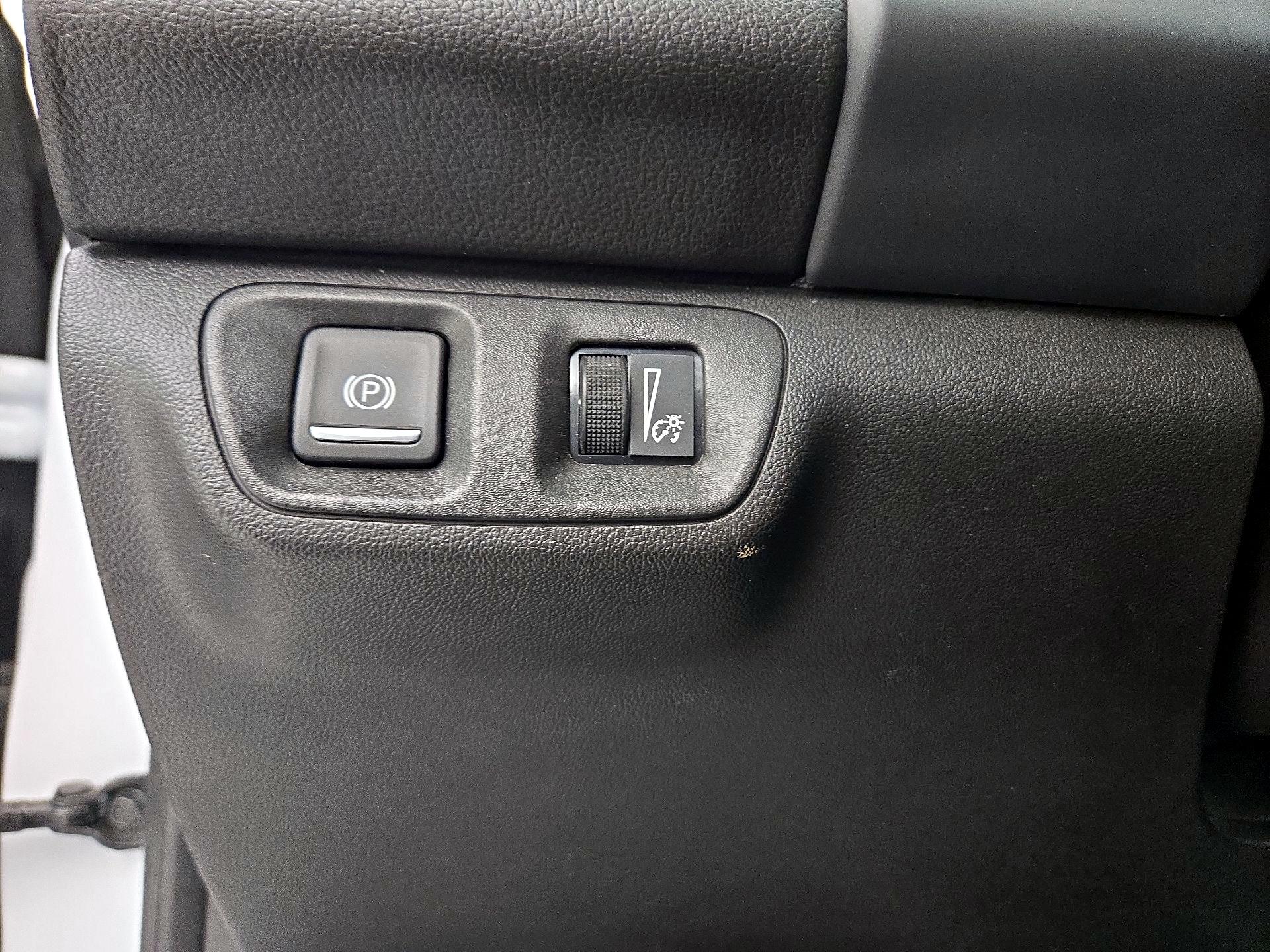 Thumbnail: 2023 GMC Acadia - 13