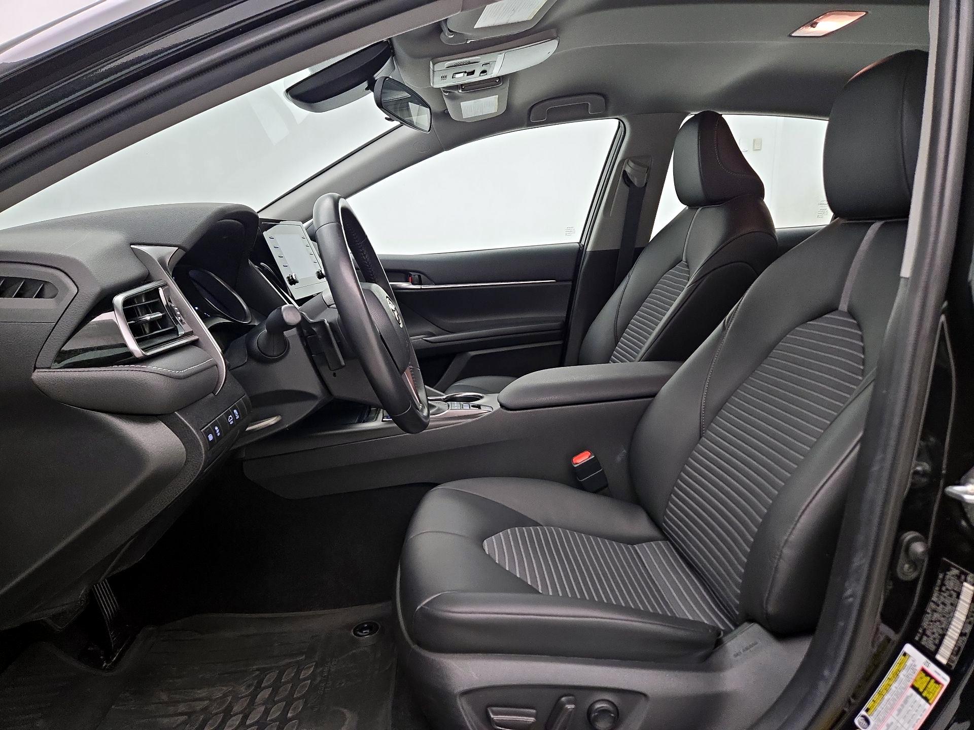 Thumbnail: 2021 Toyota Camry - 11