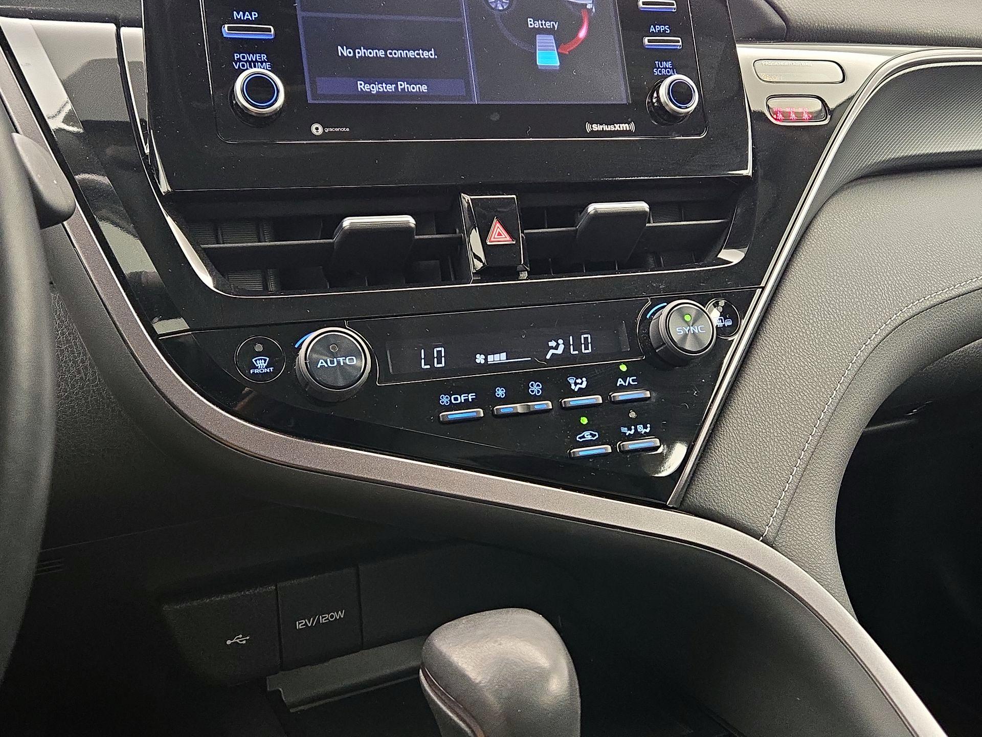 Thumbnail: 2021 Toyota Camry - 16