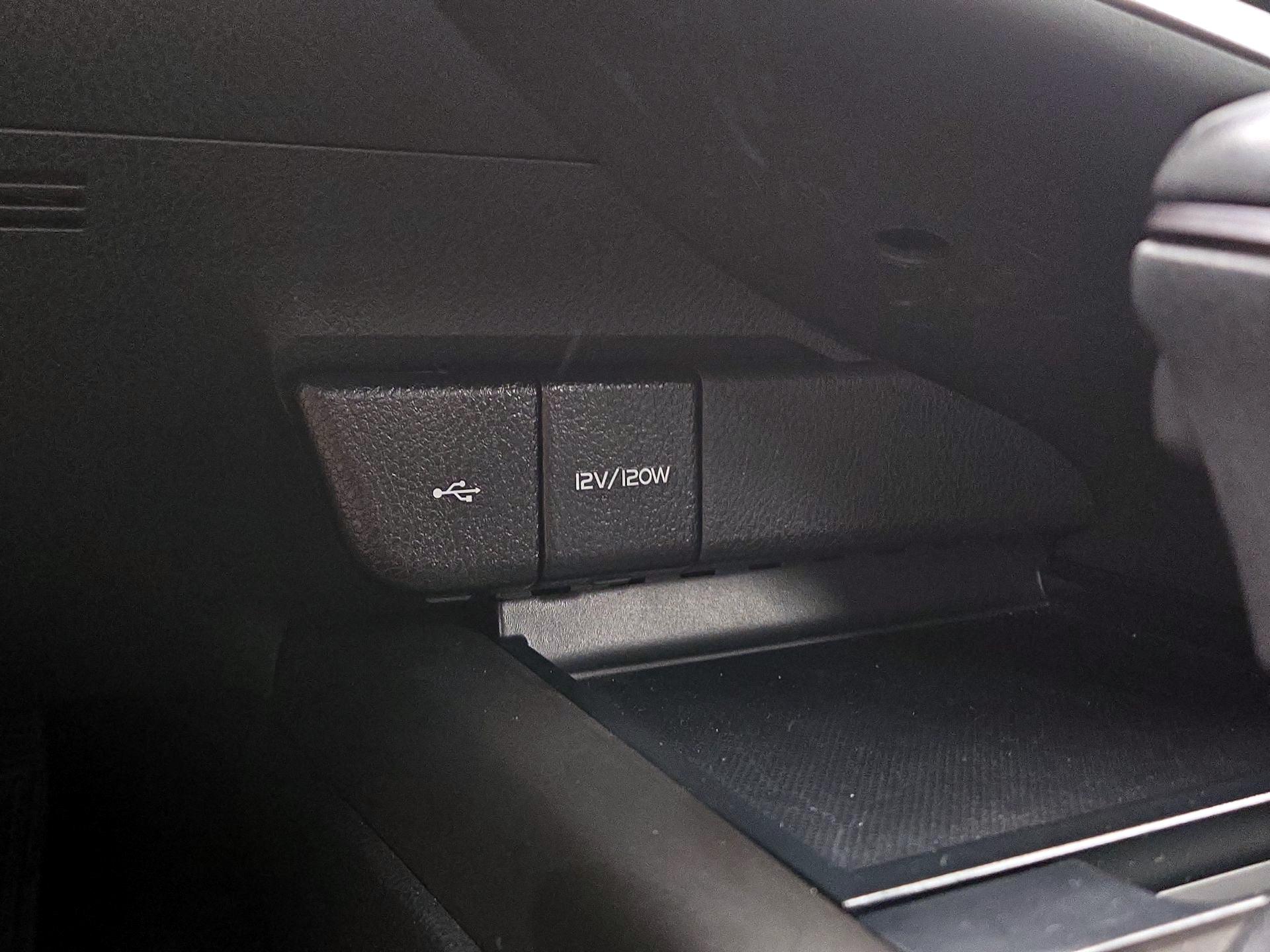 Thumbnail: 2021 Toyota Camry - 18