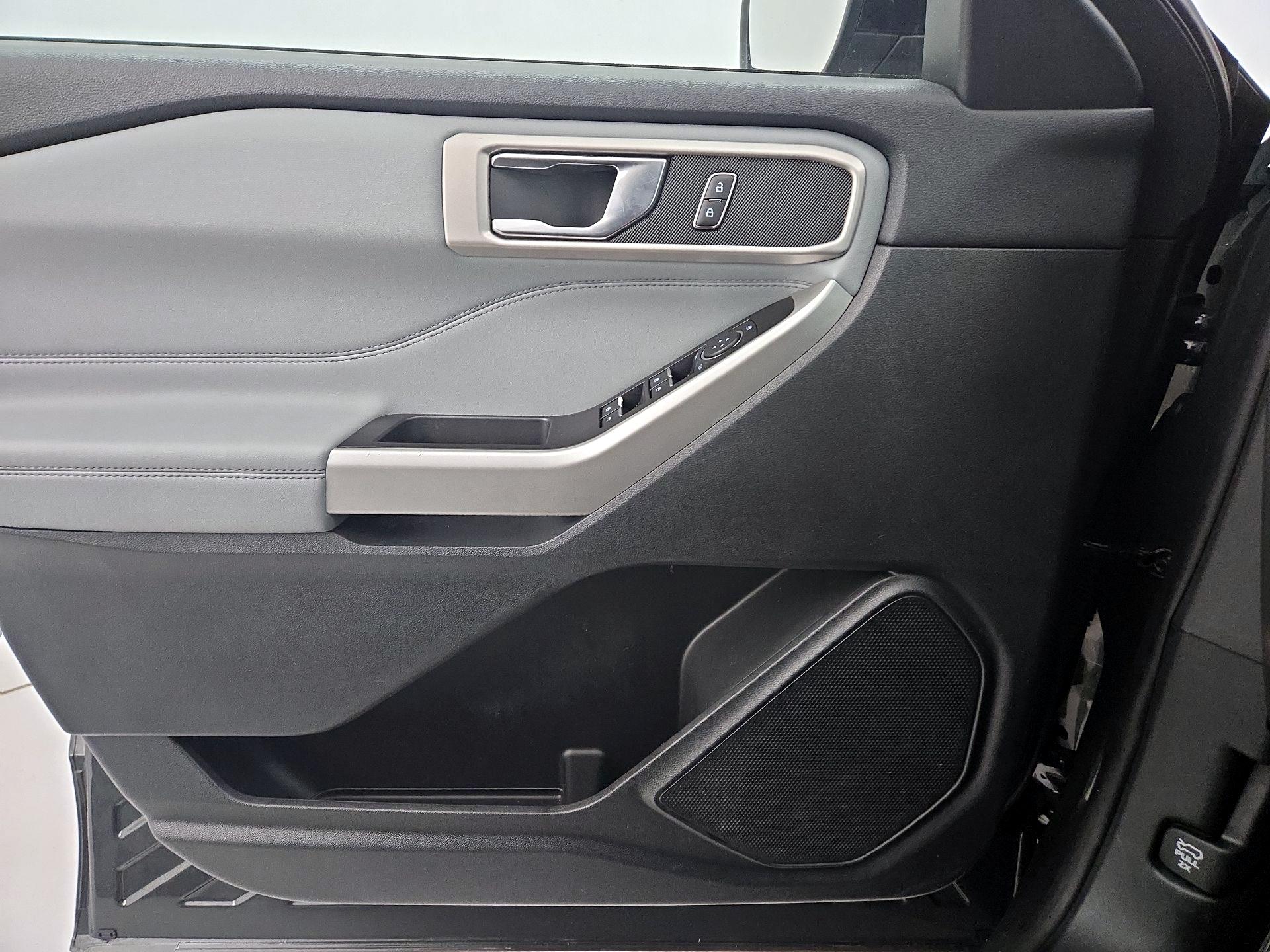 Thumbnail: 2022 Ford Explorer - 12