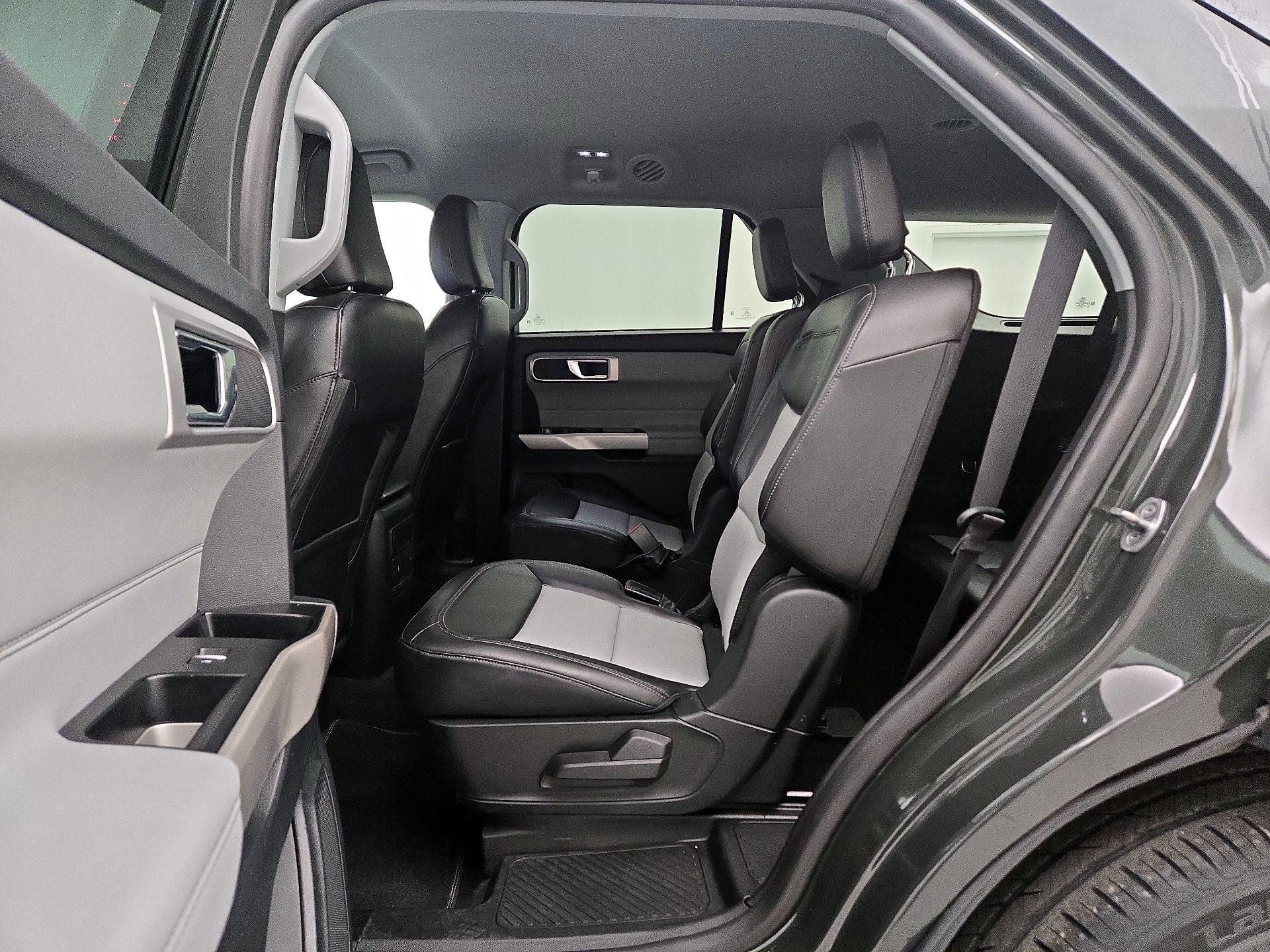 Thumbnail: 2022 Ford Explorer - 19
