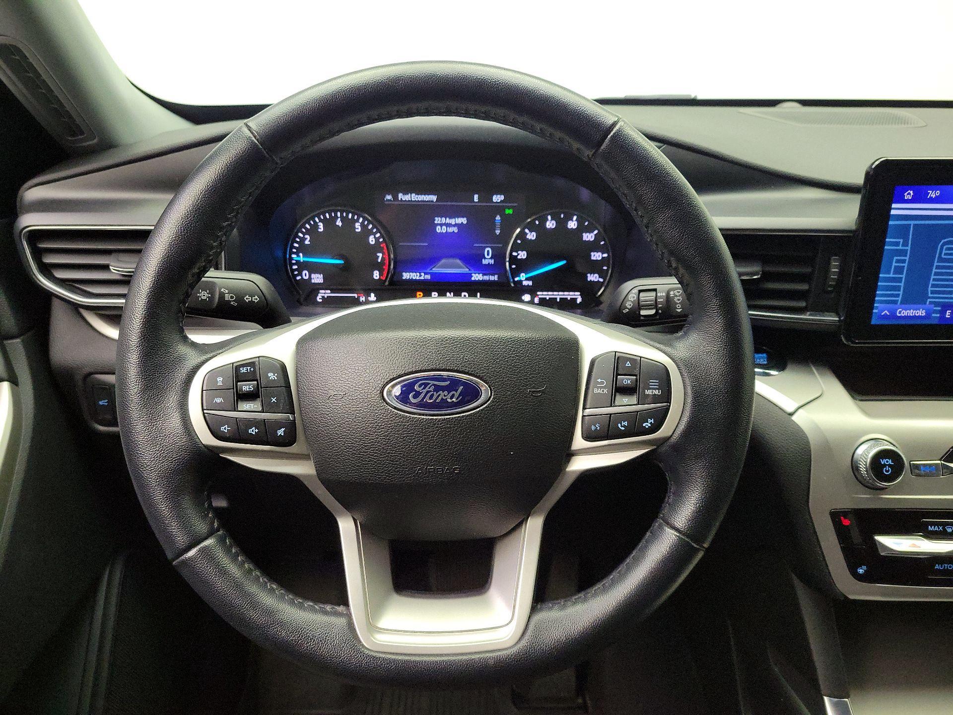 Thumbnail: 2022 Ford Explorer - 10