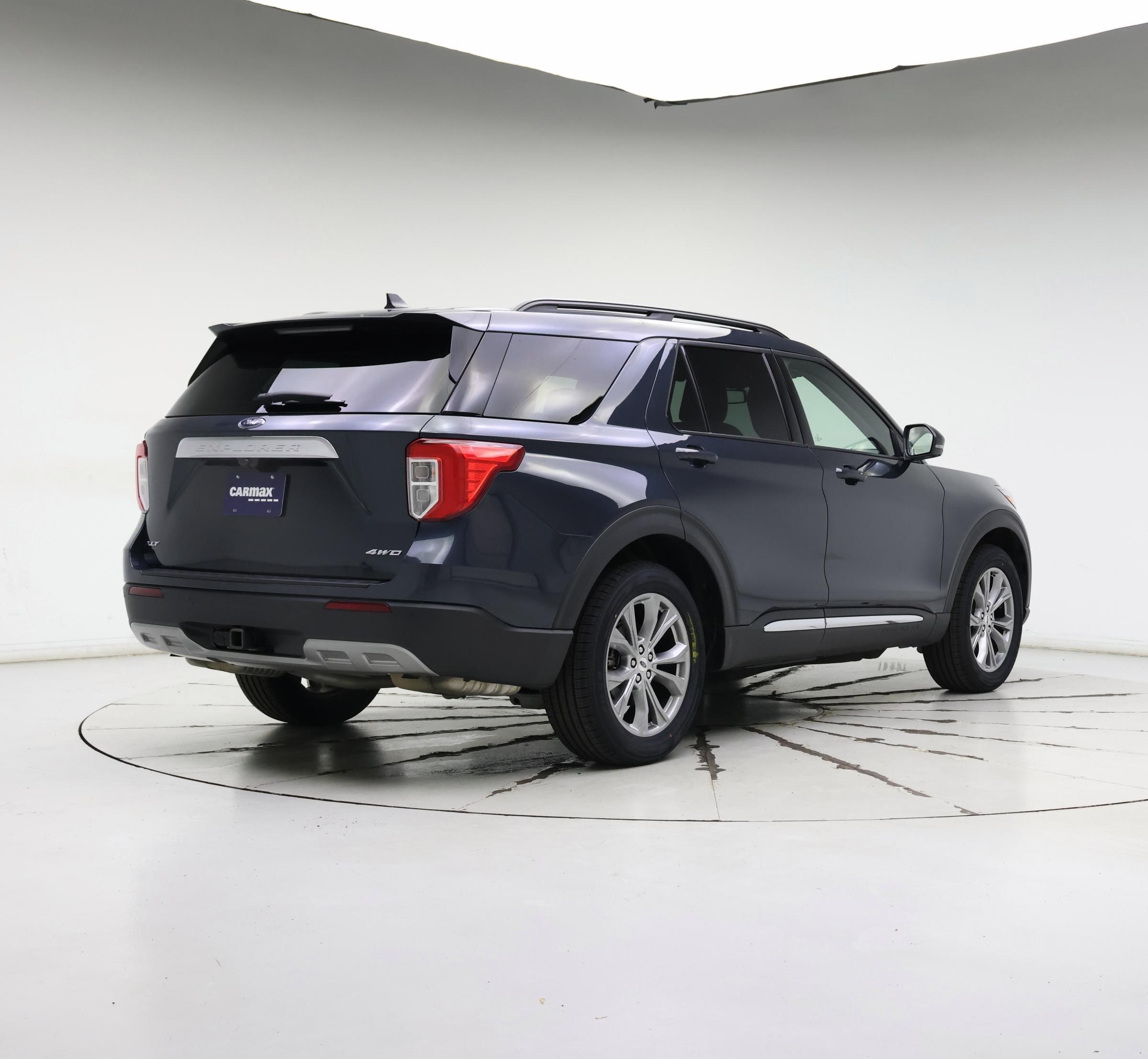 Thumbnail: 2022 Ford Explorer - 8