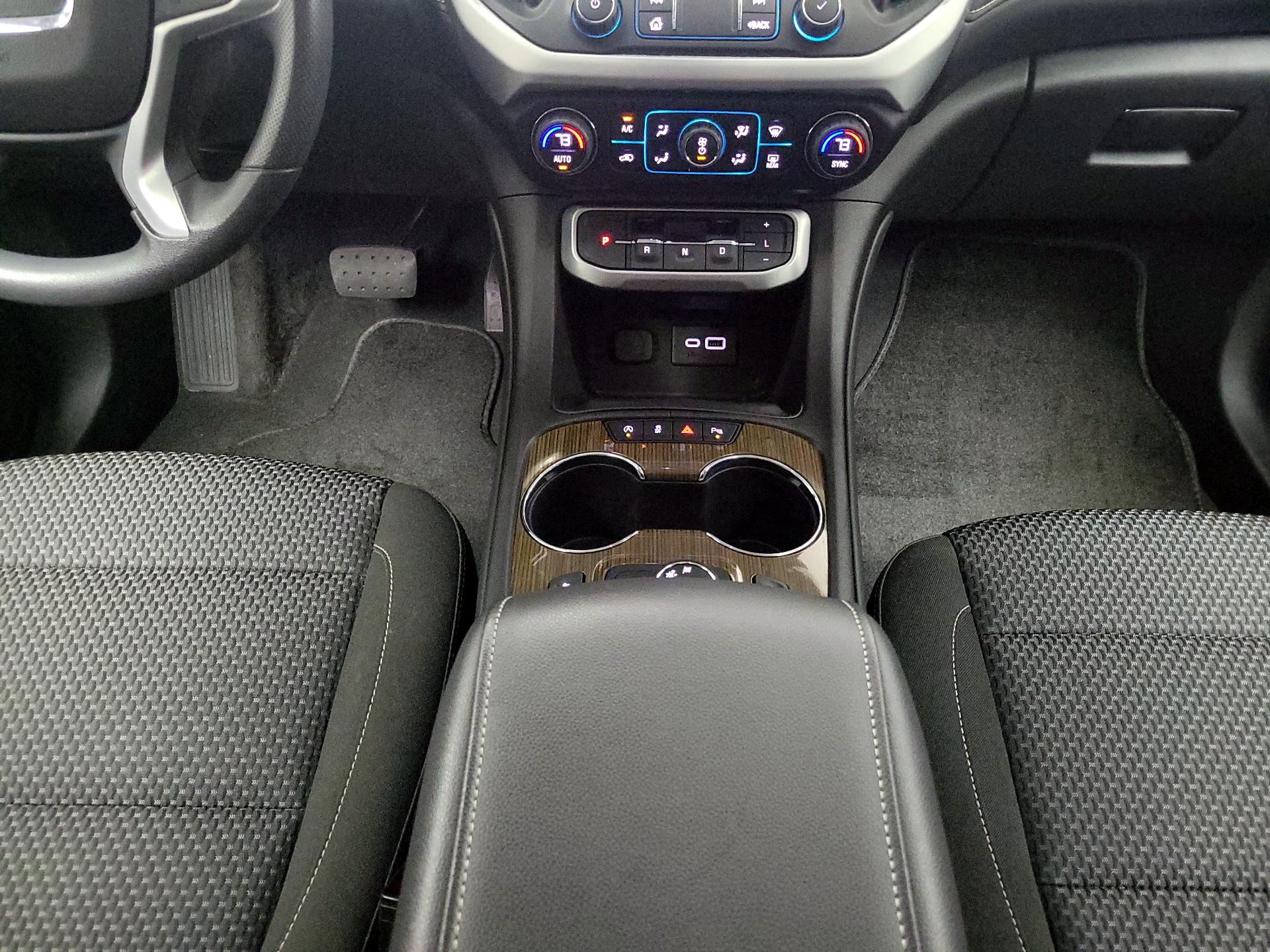 Thumbnail: 2023 GMC Acadia - 17