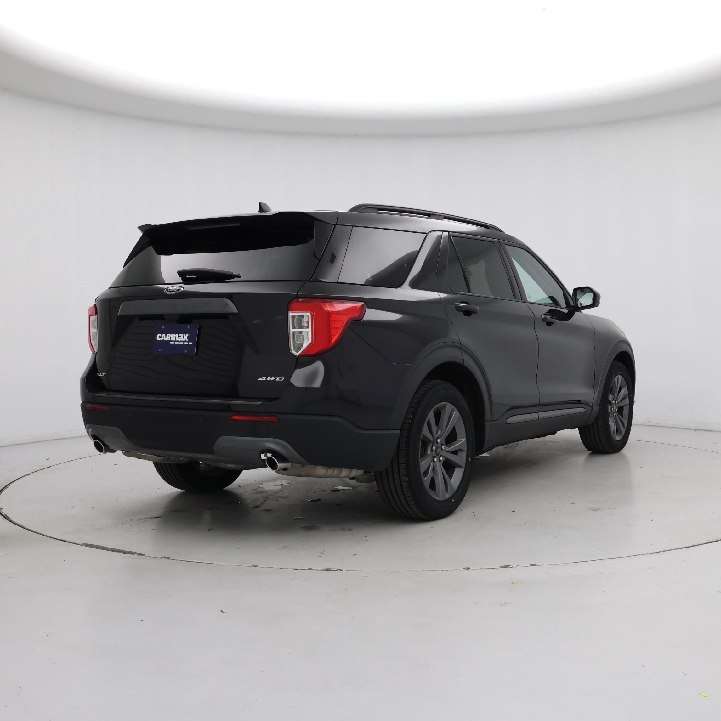 Thumbnail: 2023 Ford Explorer - 8