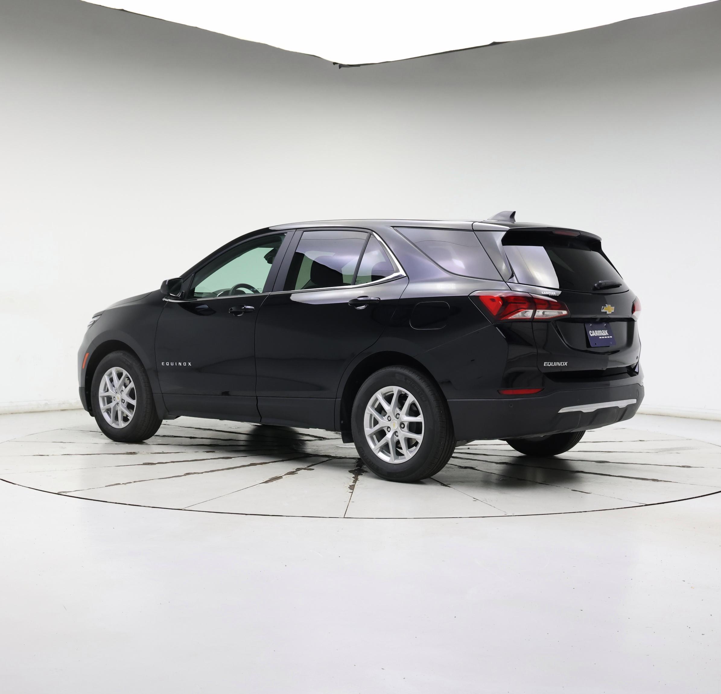 Thumbnail: 2022 Chevrolet Equinox - 3