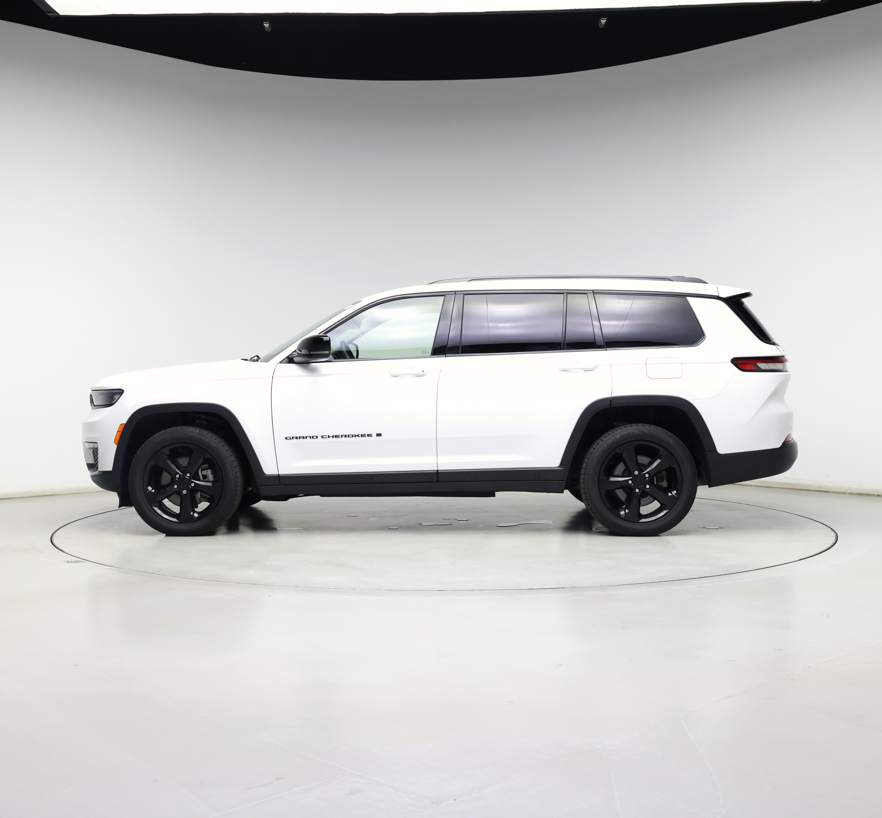 Thumbnail: 2022 Jeep Grand Cherokee L - 3