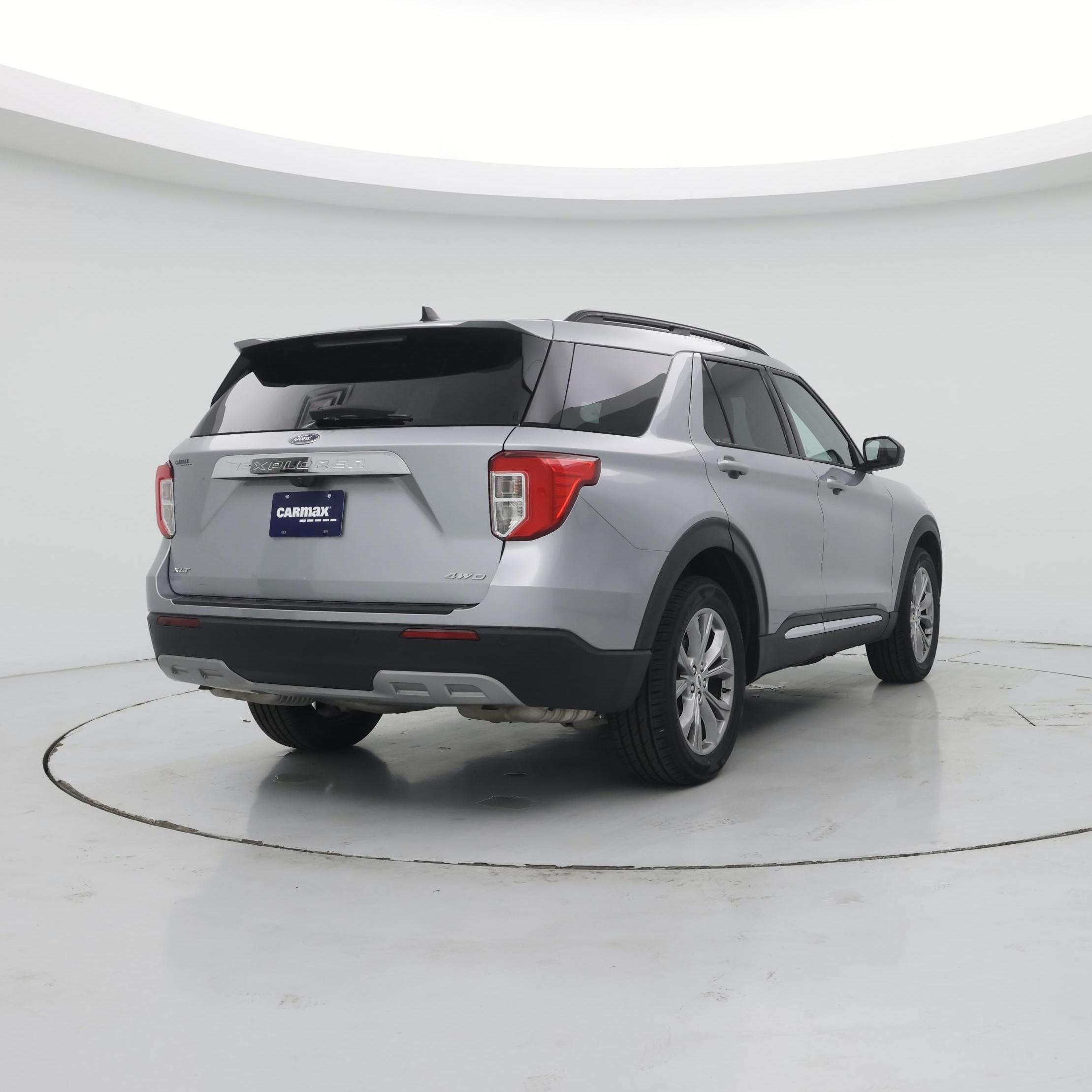 Thumbnail: 2022 Ford Explorer - 8